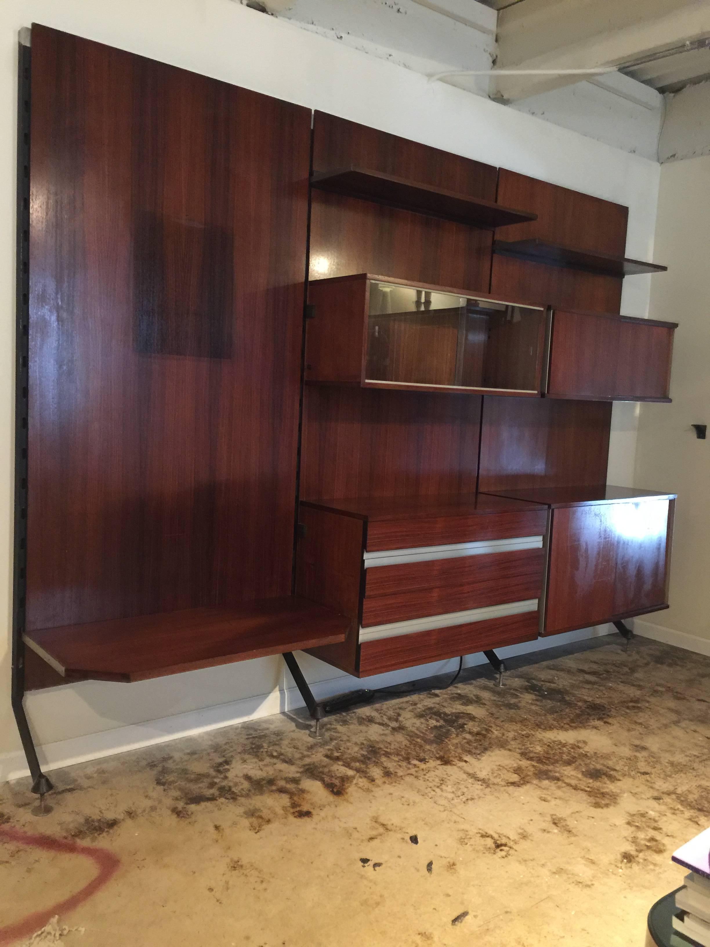 Urio Three-Section Bookcase by Ico Parisi for MIM, Roma In Good Condition For Sale In North Miami, FL
