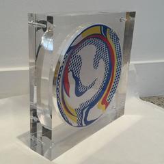 Roy Lichtenstein „“Papierteller“ Original in maßgefertigter Lucite-Schachtel