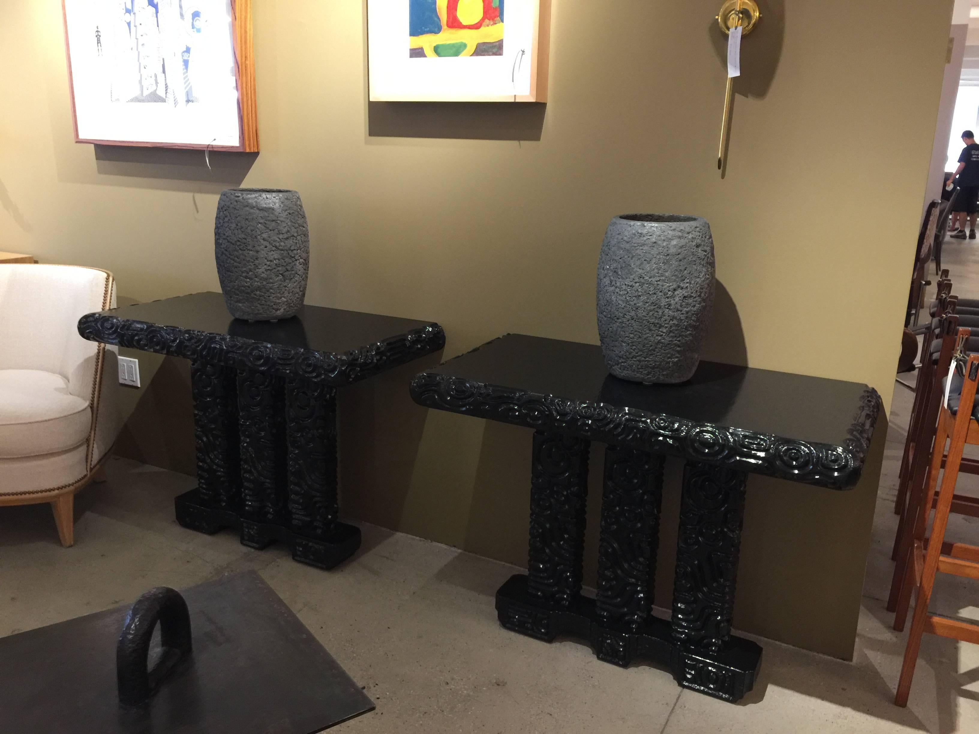 Pair of Crucibles in Volcanic Stone Textured Finish In Excellent Condition For Sale In East Hampton, NY