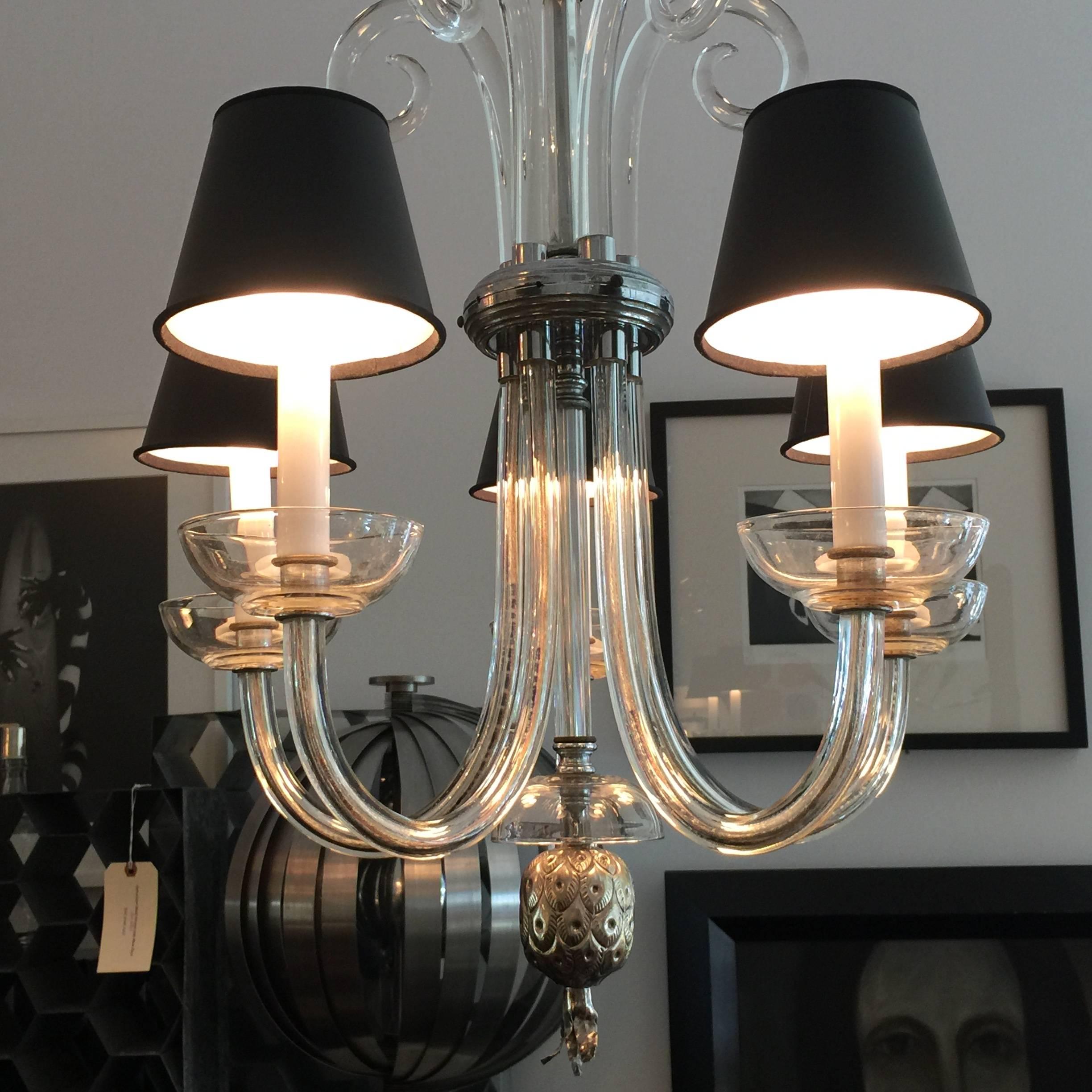 Metà XX secolo Lampadario austriaco a cinque bracci in cristallo Deco in vendita