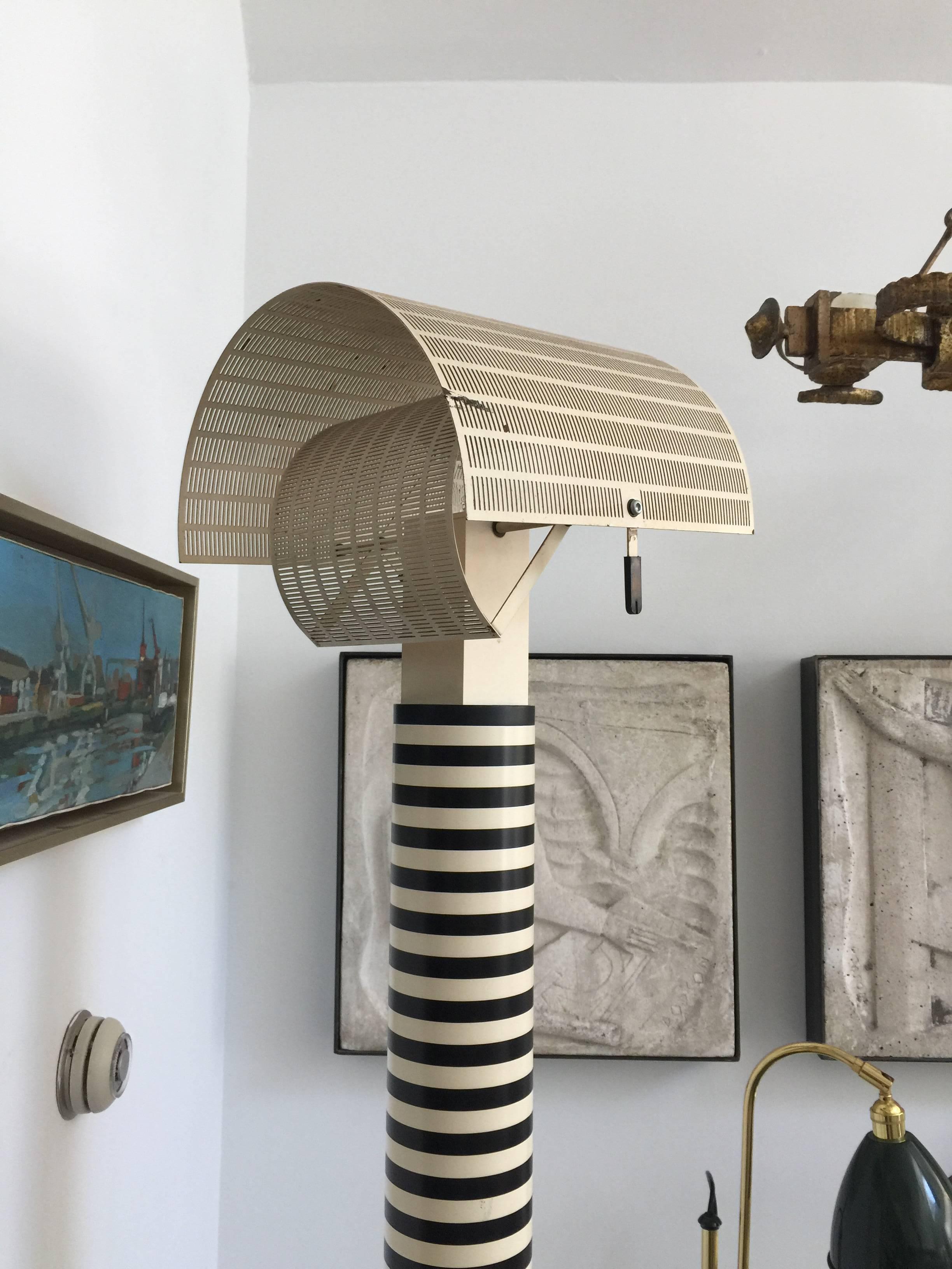 Mario Botta Vintage-Stehlampe „Shogun“ von Artemide (Moderne der Mitte des Jahrhunderts) im Angebot