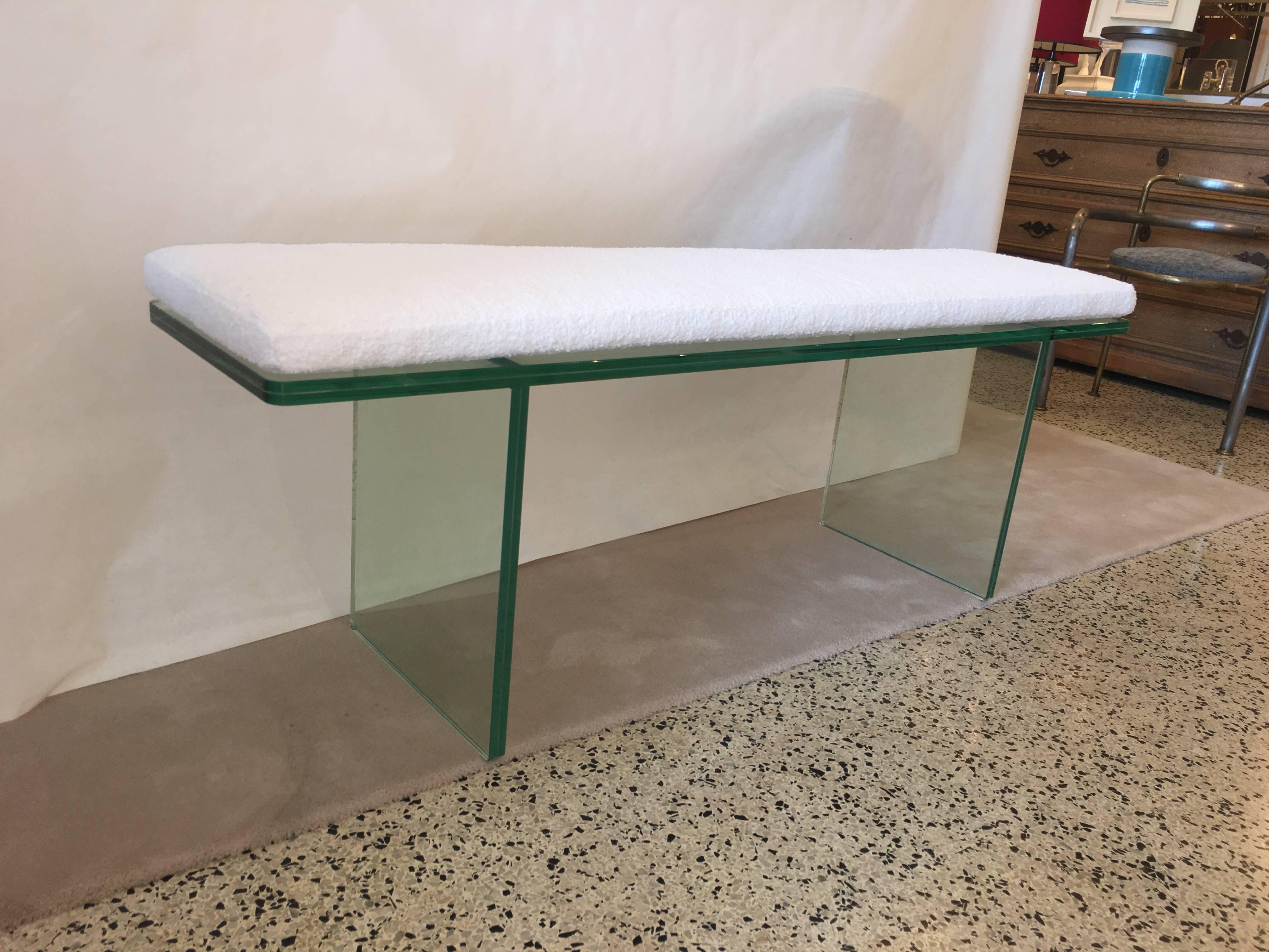 Minimalist Green Glass Gallery Bench, Judd Style In Excellent Condition In North Miami, FL
