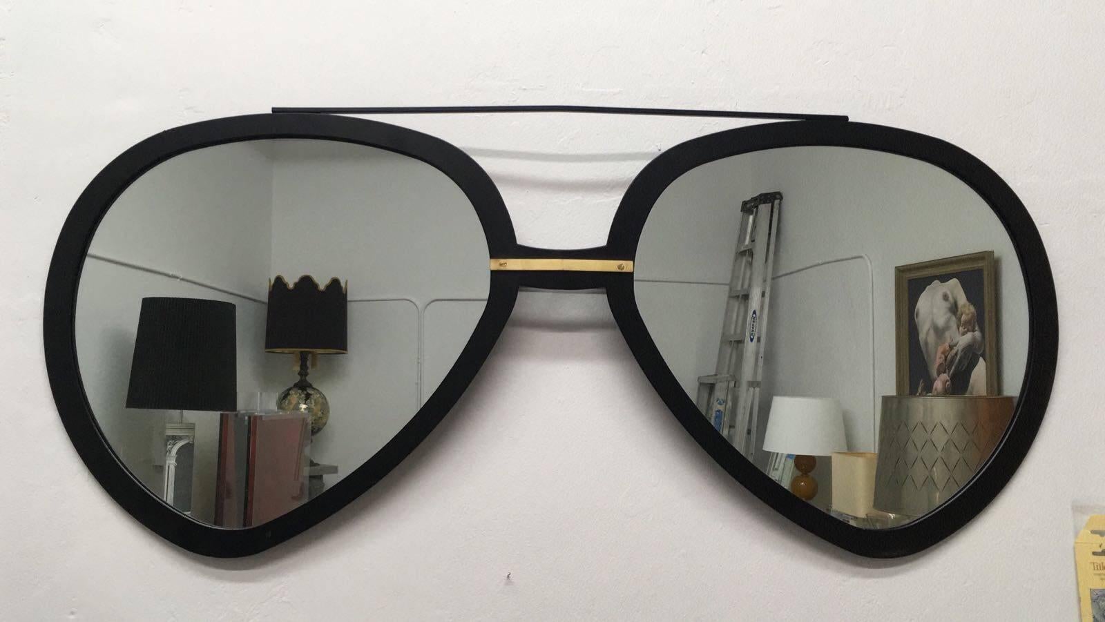 American Huge Pair of Aviator Sunglasses Mirror in Matte Black Frame