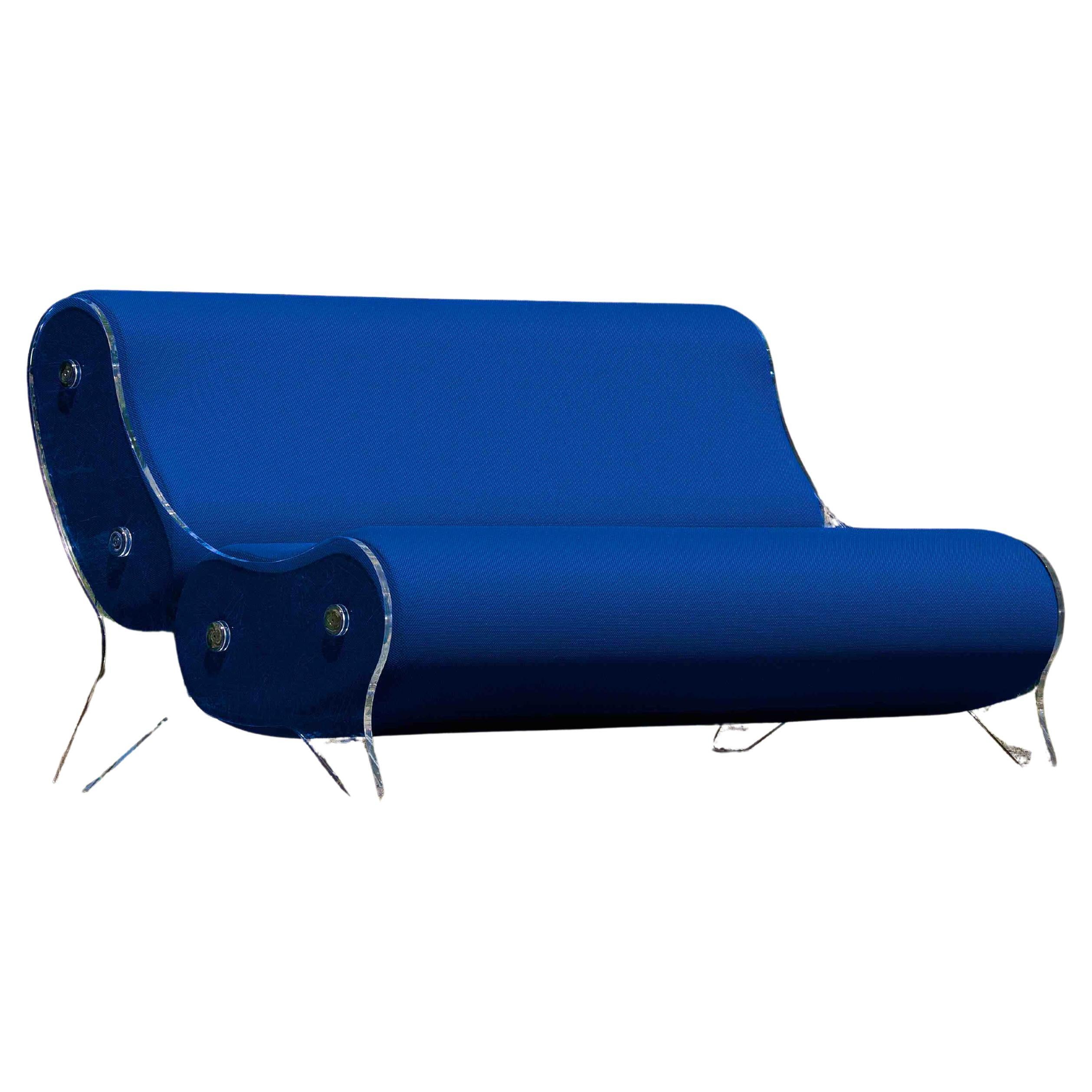 KUUMO  canapé,  par MW Designer Furniture