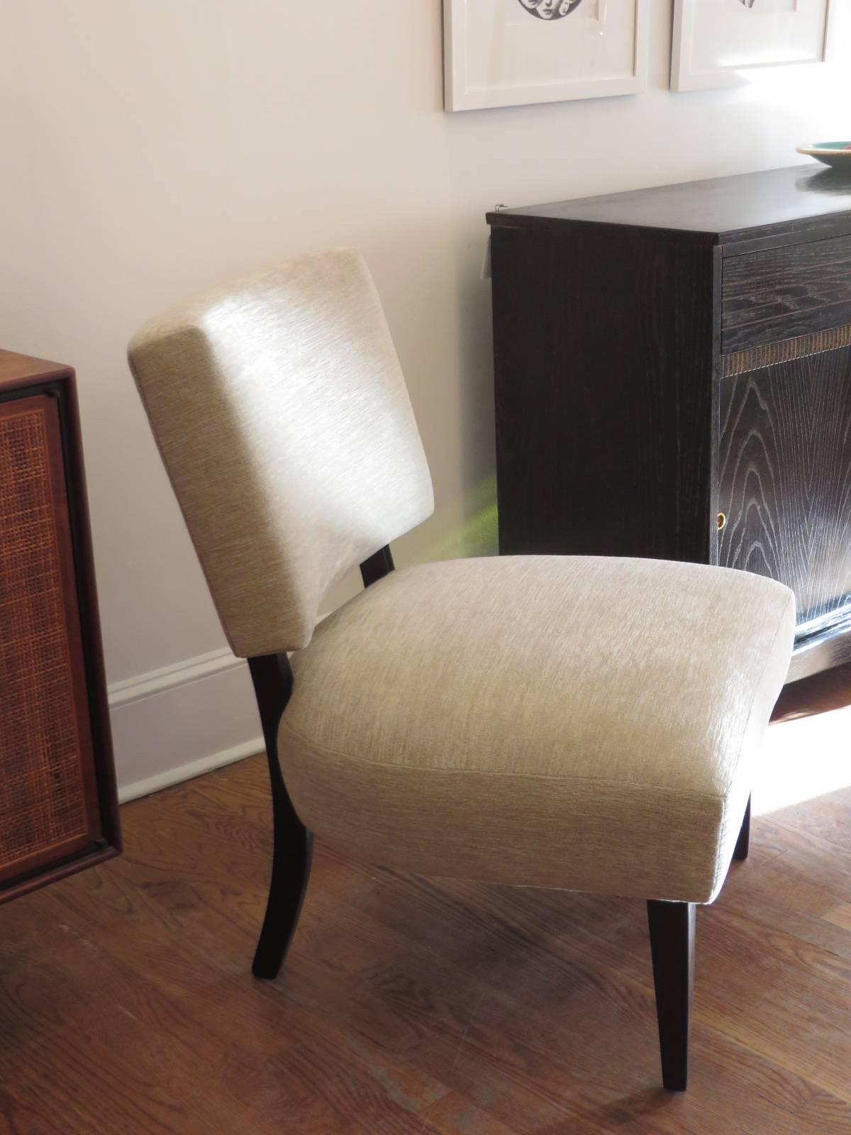 Mid-Century Modern Slipper Chair in the Style of Billy Haines