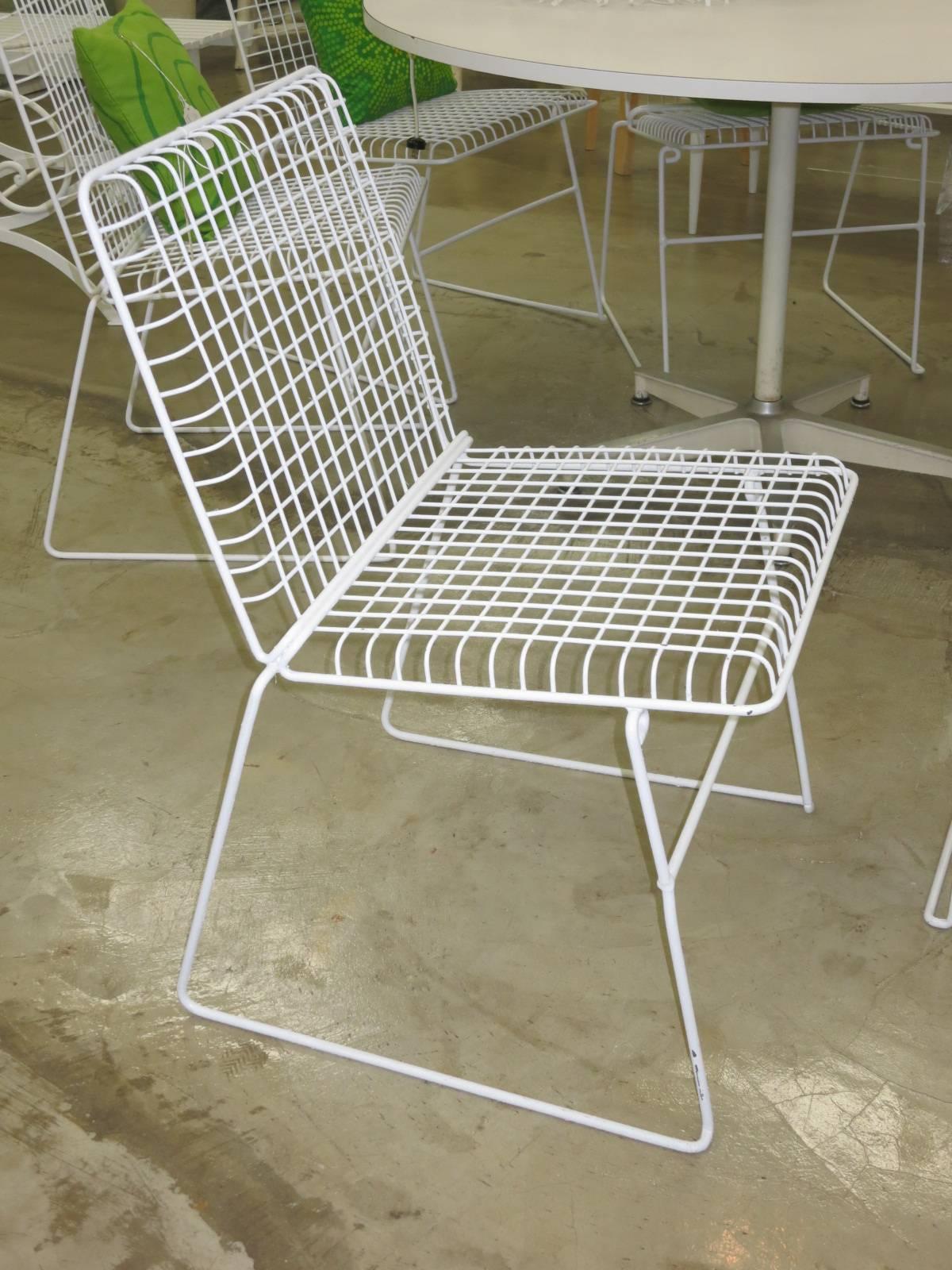 Six Indoor/Outdoor Mid-Century Wire Mesh Chairs priced Per Chair In Good Condition For Sale In Tarrytown, NY