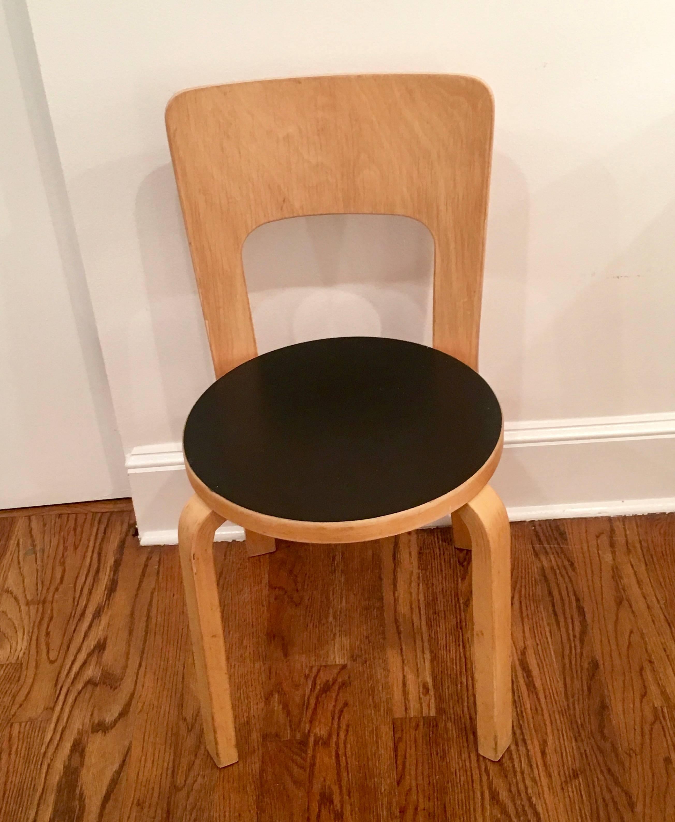 Set of Three Alvar Aalto Seats In Good Condition For Sale In Tarrytown, NY