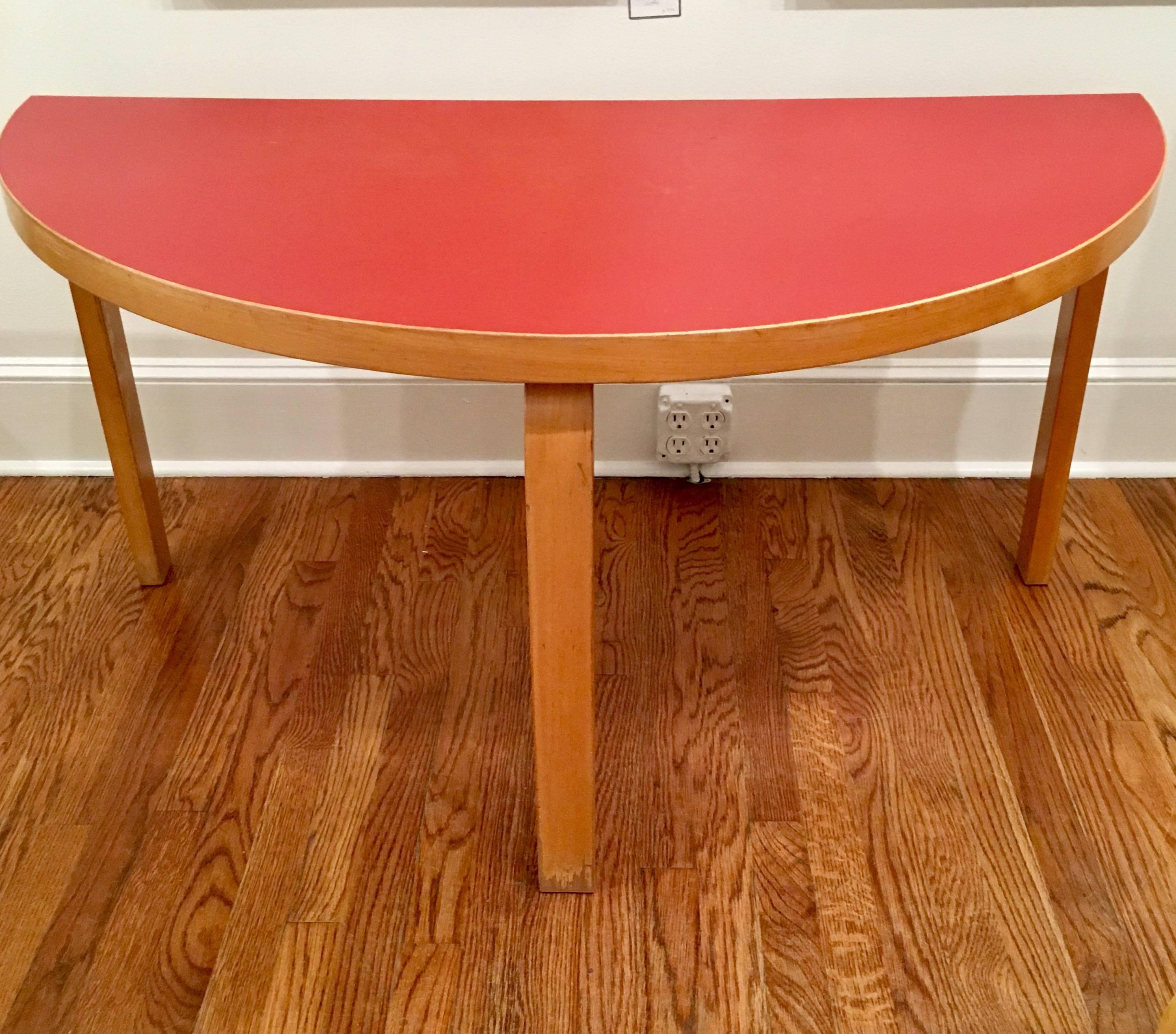 Alvar Aalto for Artek Semicircular Table and Two Stools In Good Condition In Tarrytown, NY