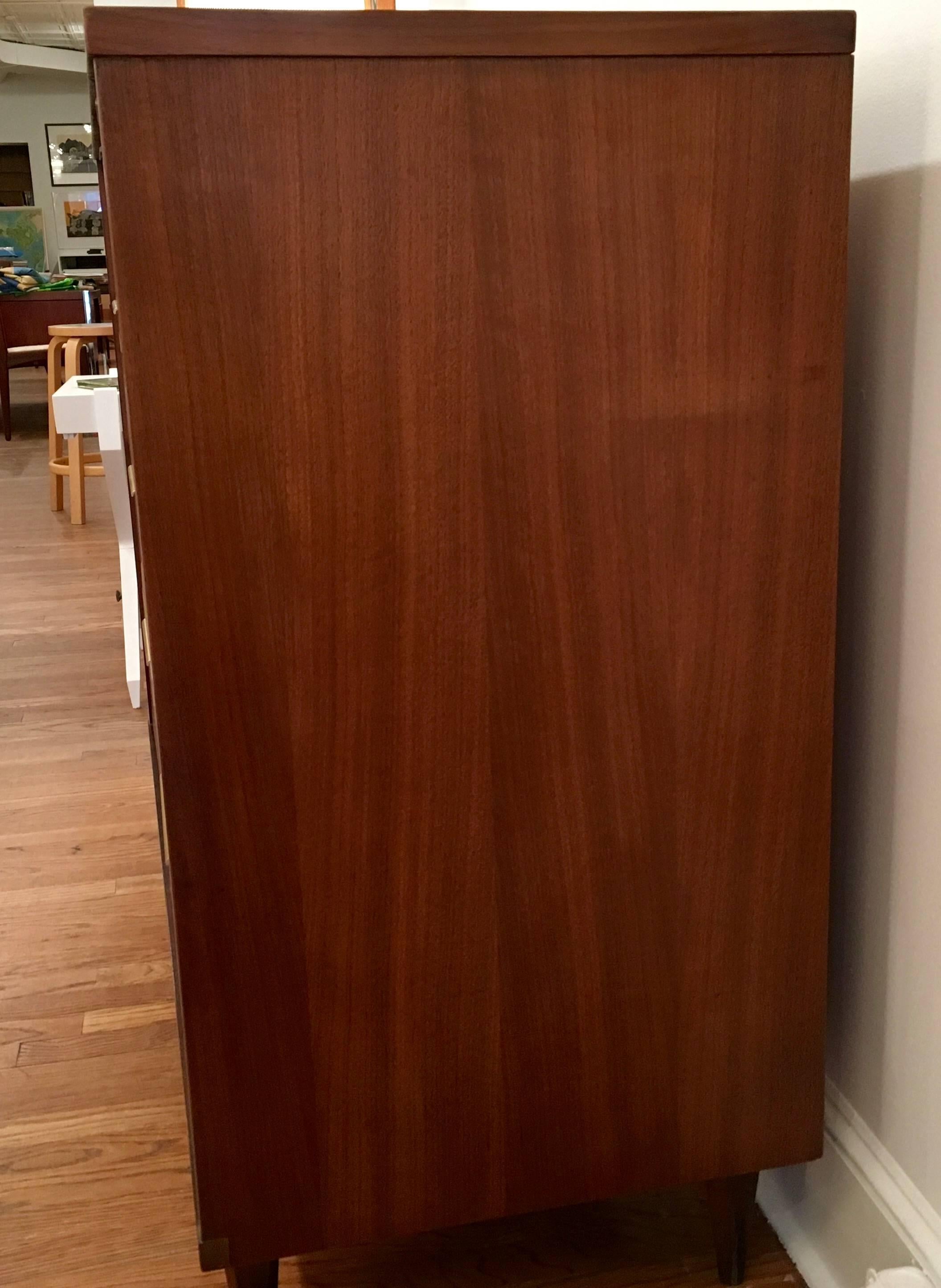 1960s Eight-Drawer Walnut Dresser for Kent Coffey In Good Condition In Tarrytown, NY