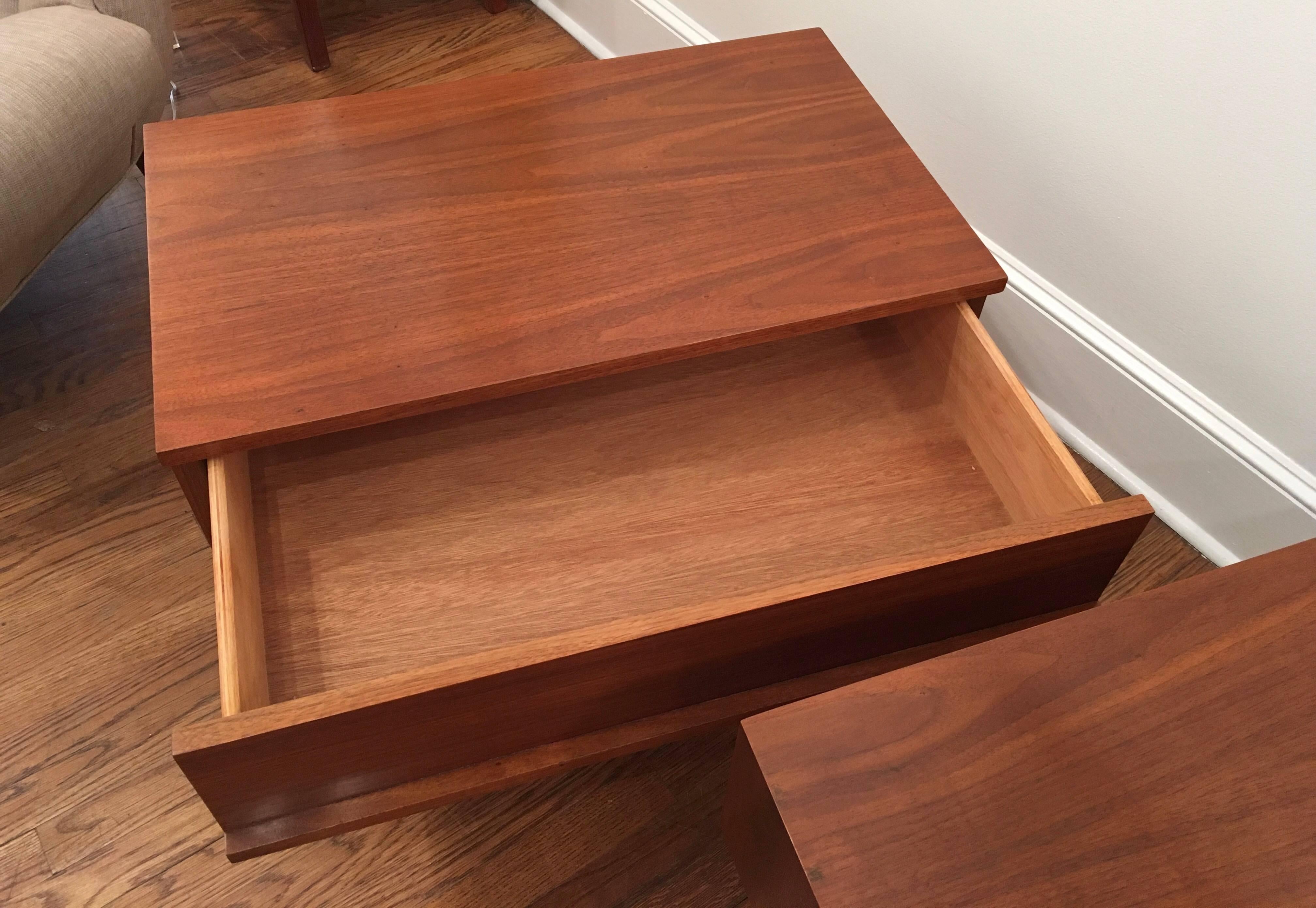 Rare Pair of Walnut 1960s End/Night Tables Designed by Mel Smilow For Sale 1