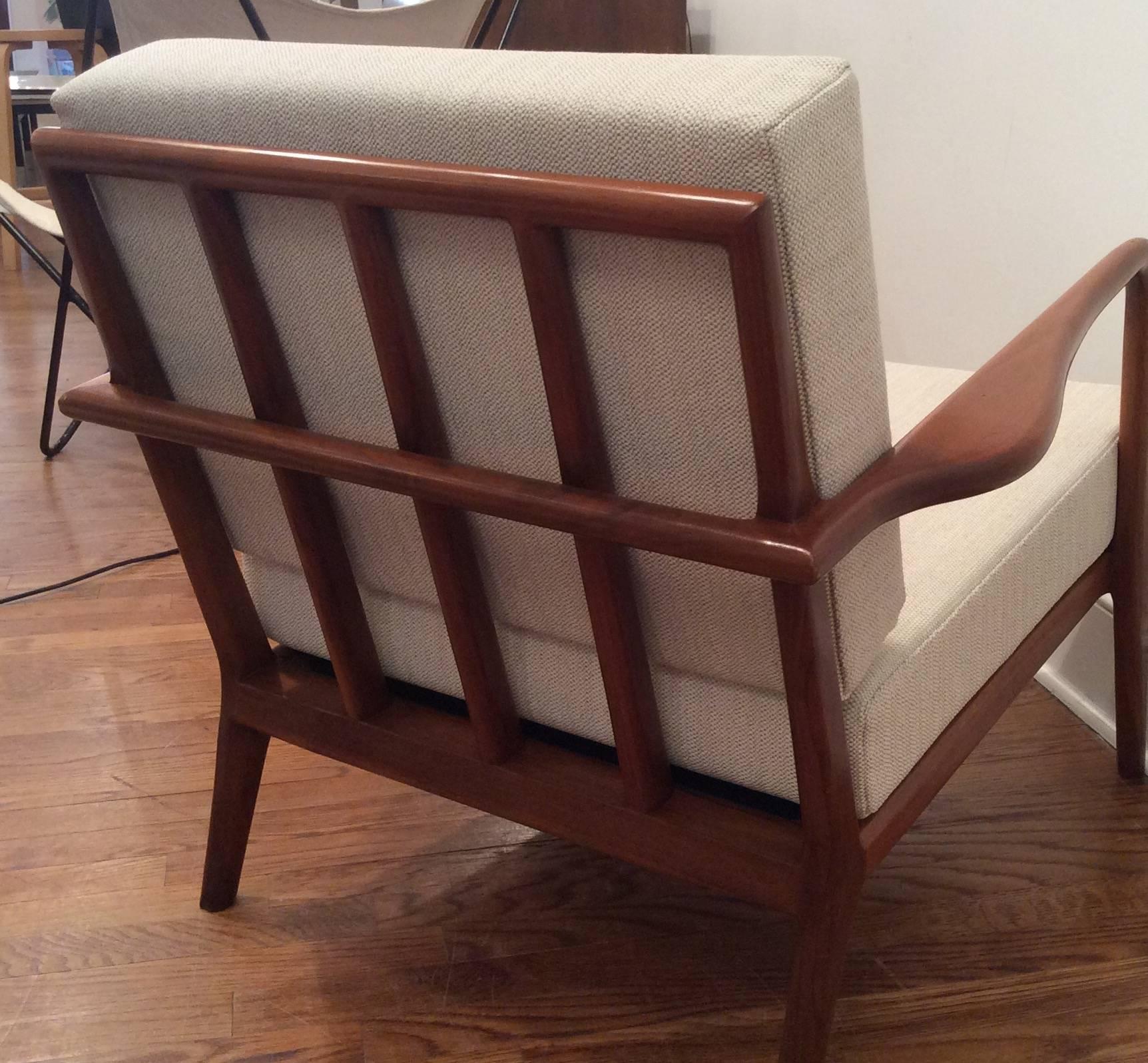 American Pair of Armchairs Designed by Mel Smilow For Sale