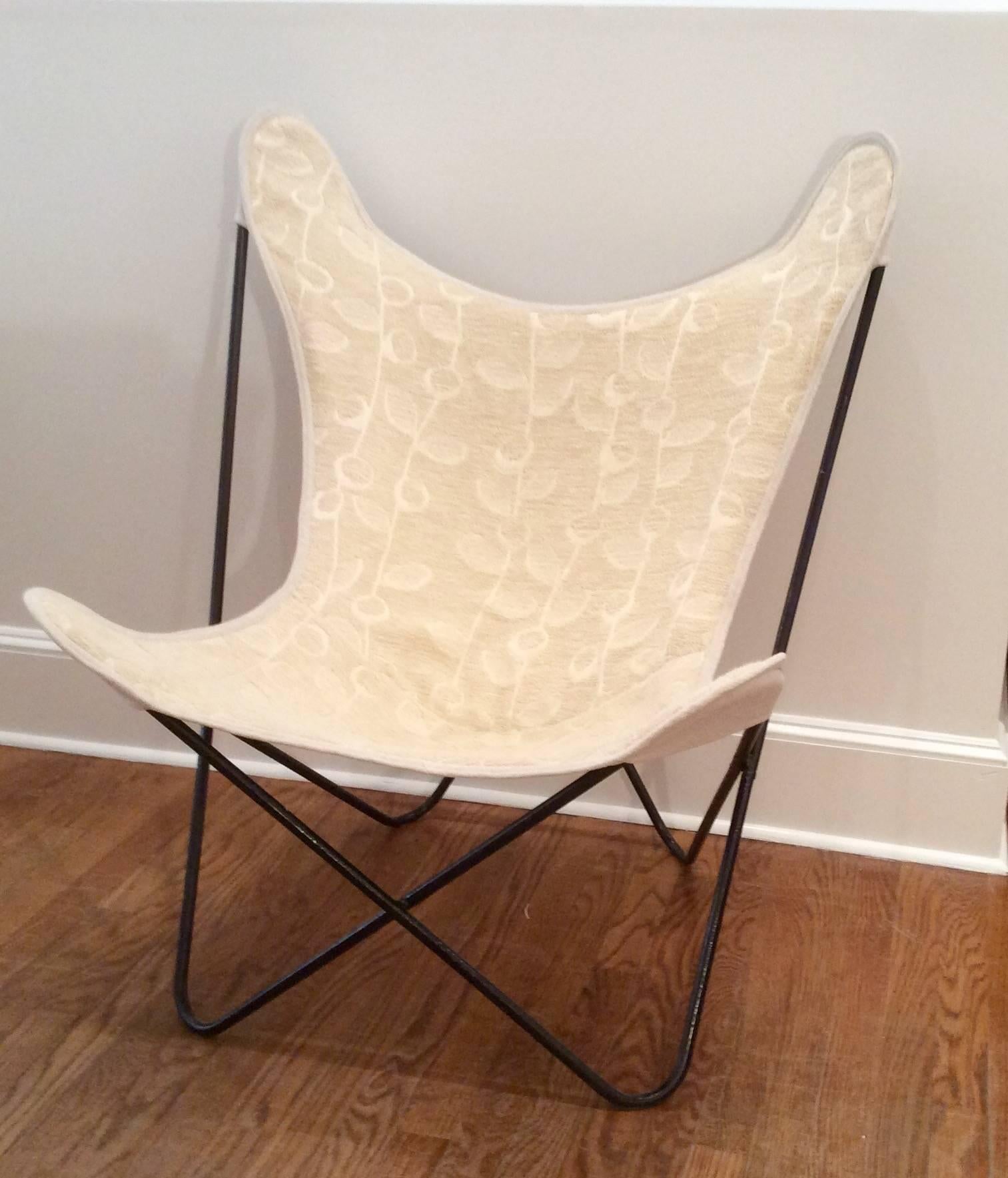 Knoll Butterfly Chair In Good Condition For Sale In Tarrytown, NY