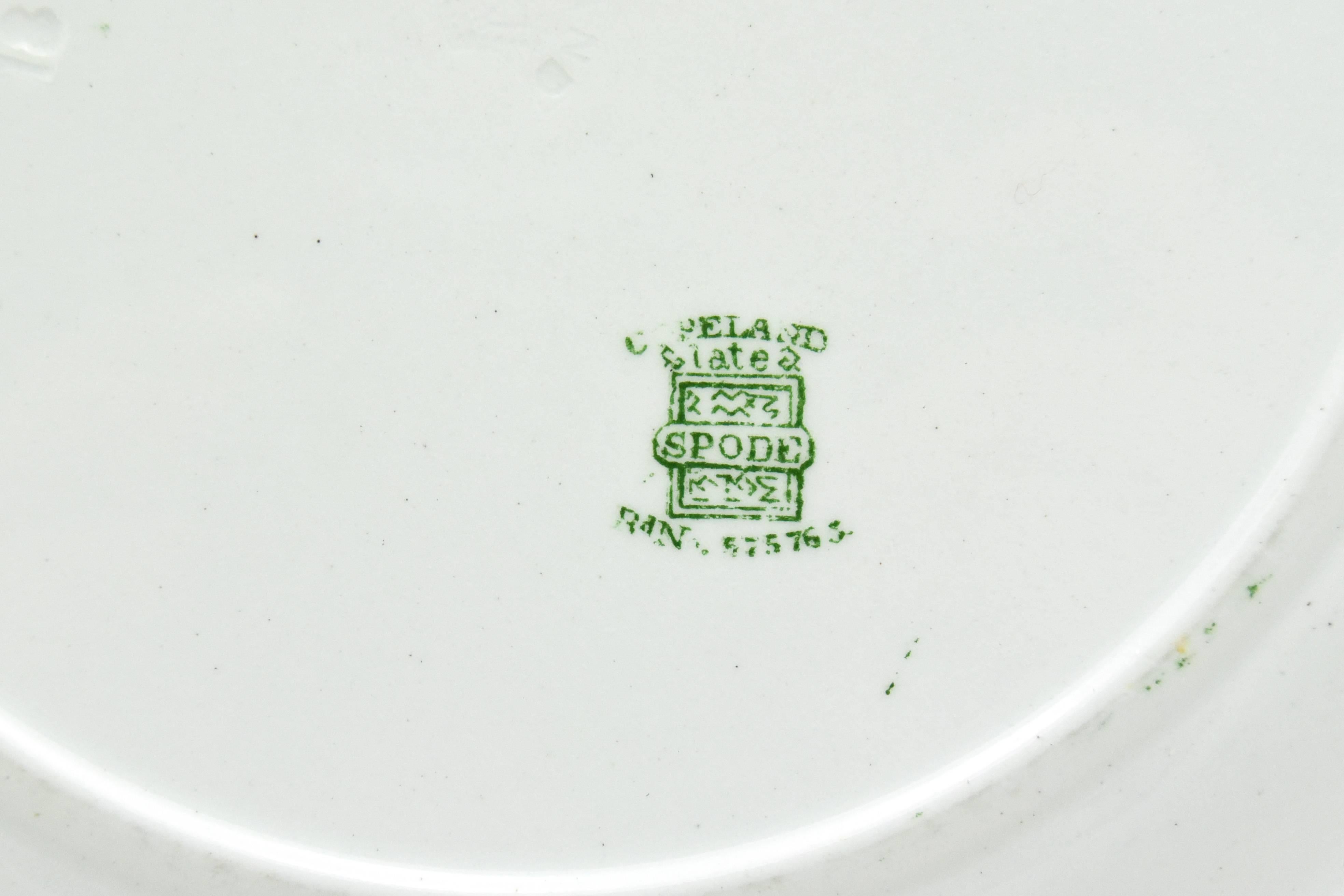 Satz von 14 Copeland Late Spode Aesthetic Movement Grüner Papagei Dessertteller (20. Jahrhundert) im Angebot