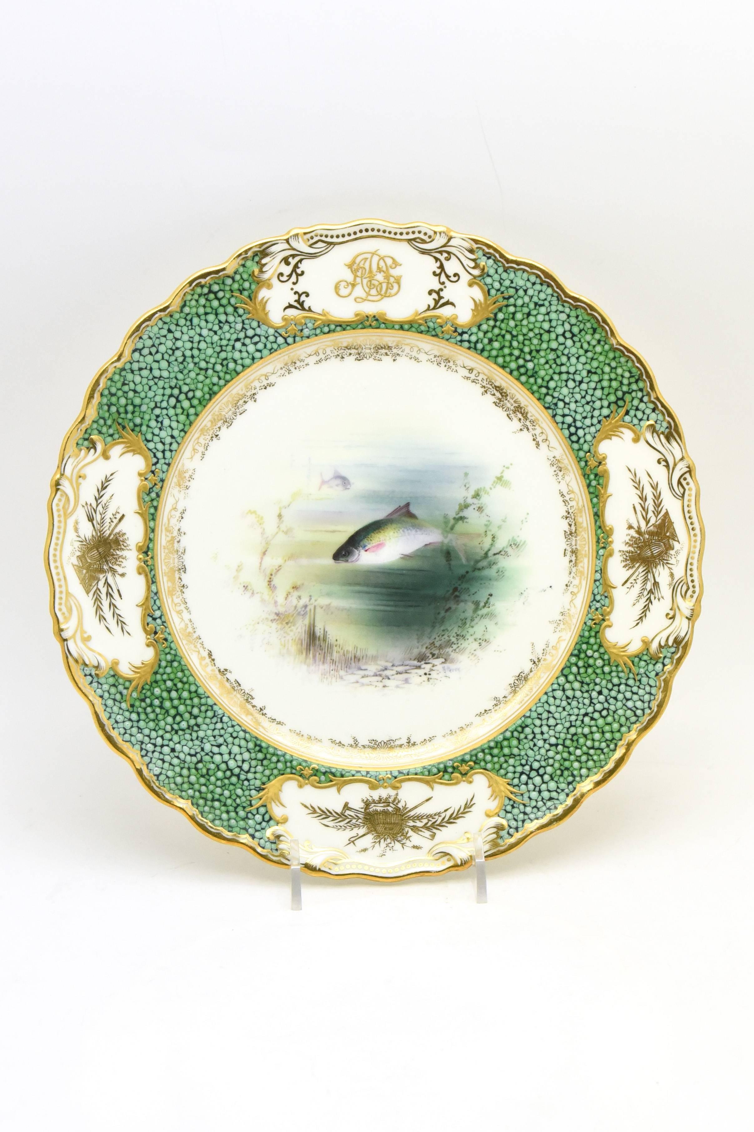 Servicio de pescado de 18 piezas pintado a mano en Coalport y firmado por un artista, con borde 