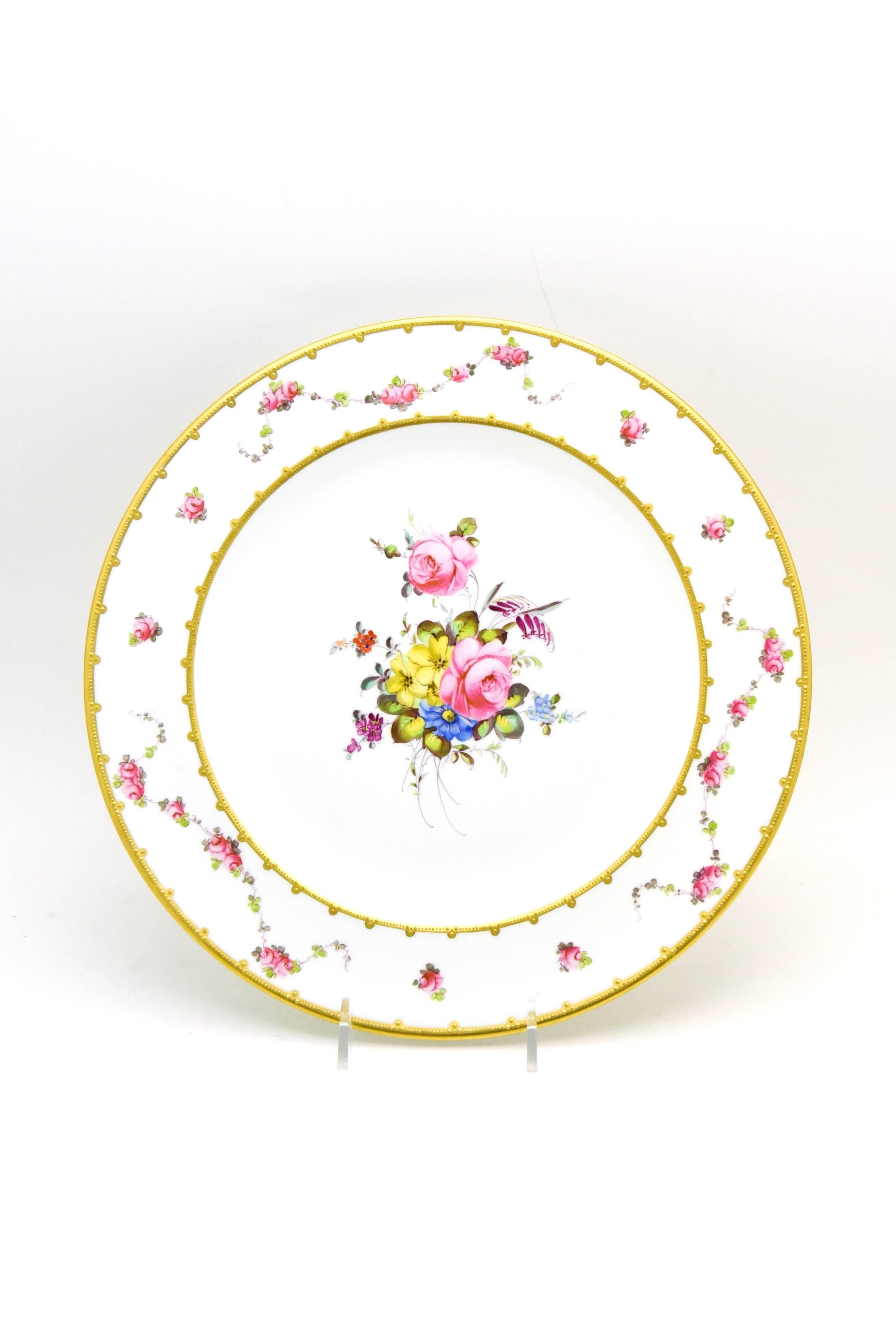 Set of 12 Royal Crown Derby Hand-Painted Dinner Plates with Floral Bouquets In Excellent Condition For Sale In Great Barrington, MA