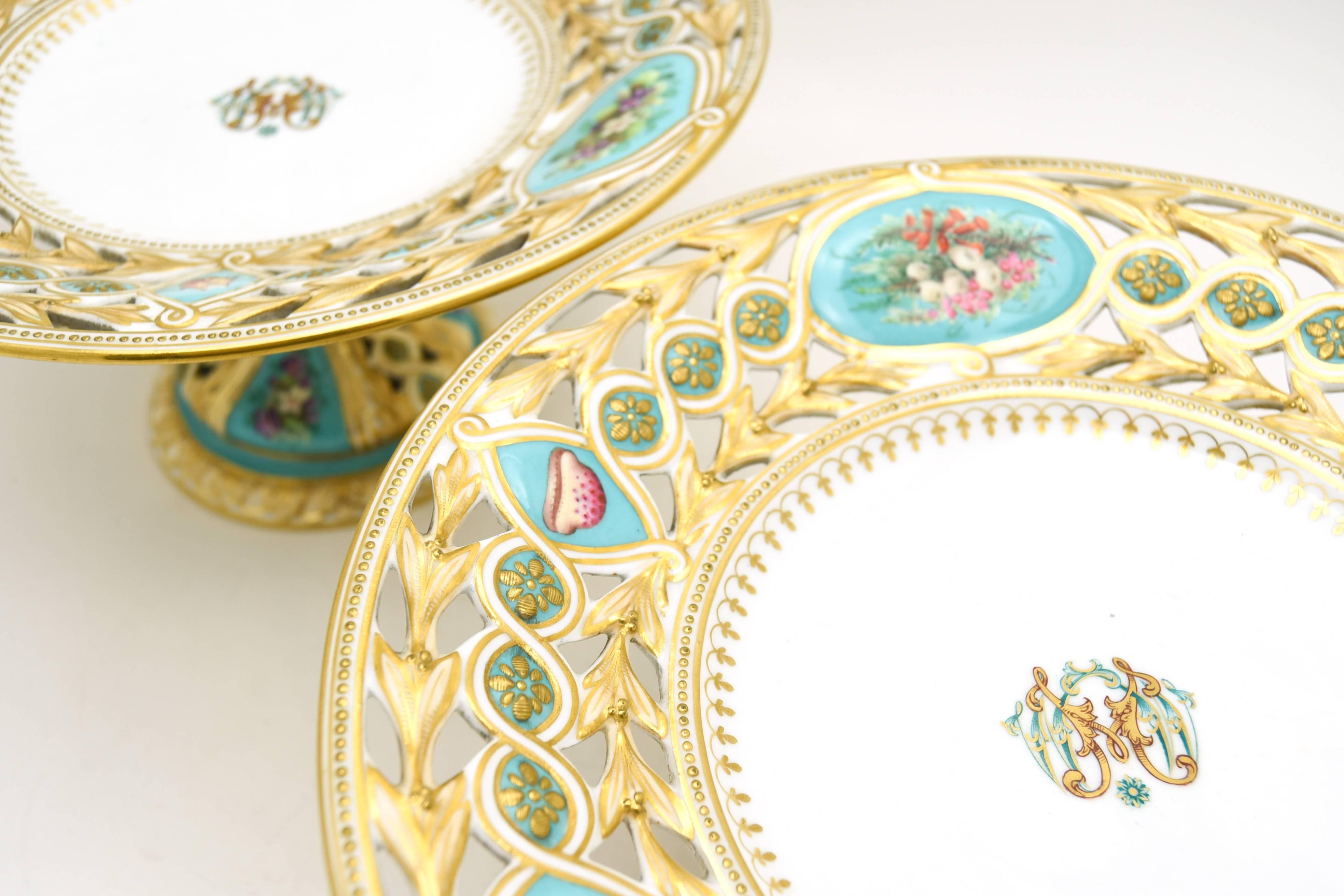 Porcelaine Ensemble à dessert partiel turquoise peint à la main originaire de Worcester, du 19ème siècle en vente