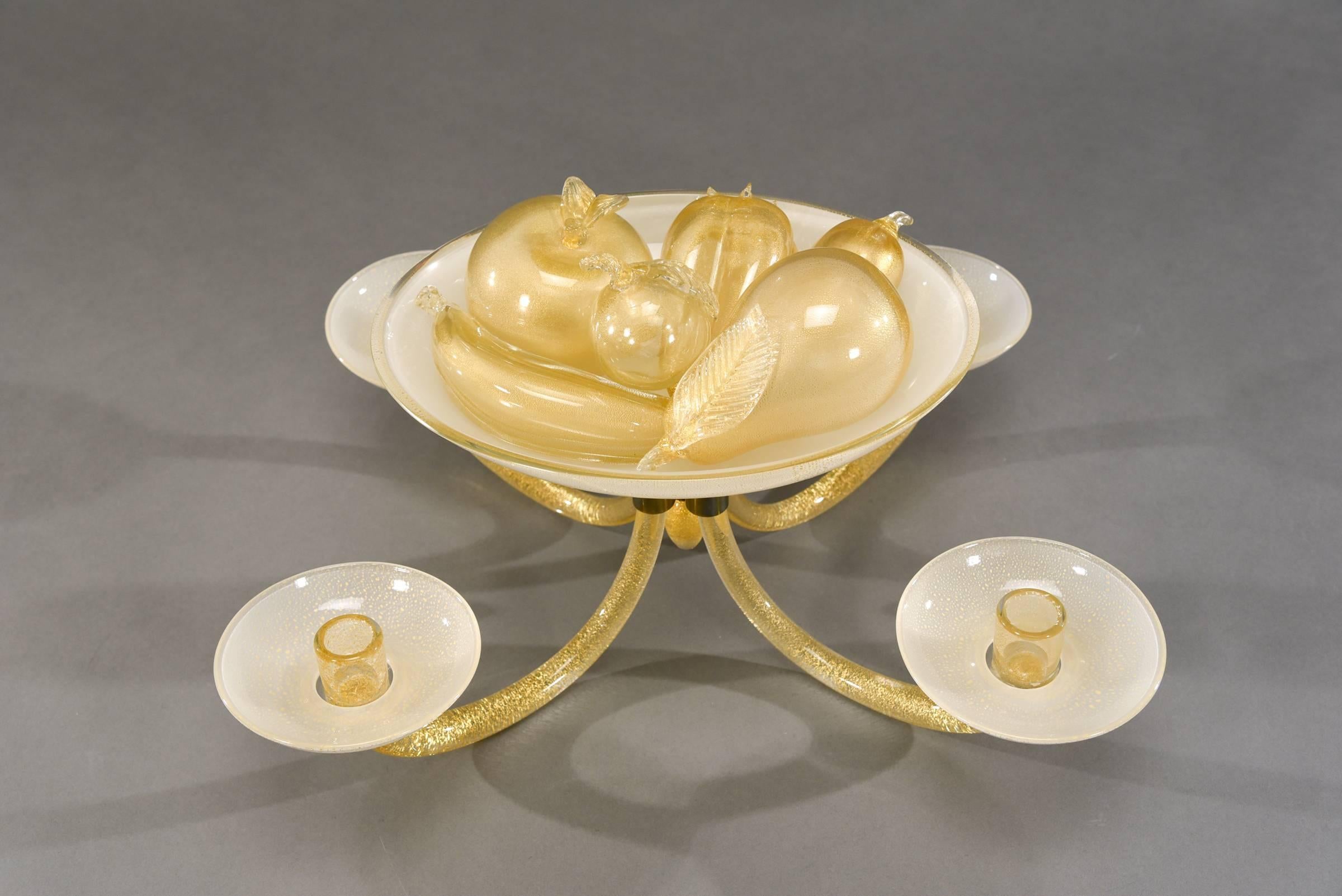 Barovier&Toso Centre de table Epergne et chandeliers Cristal opale avec feuille d'or en vente 4