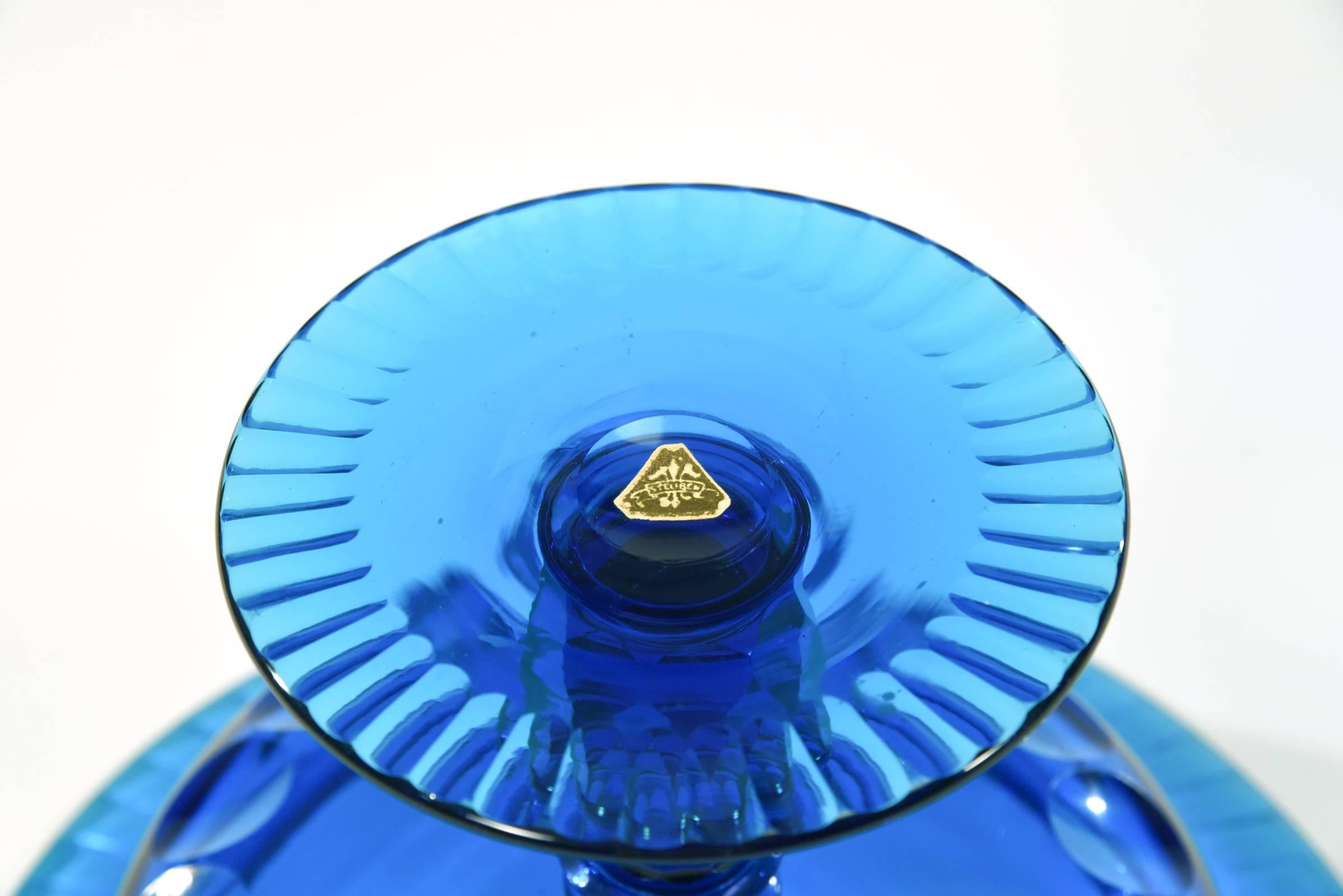 Steuben - Ensemble de chandeliers et bols de centre de table en cristal taillé « céleste bleu » en vente 2