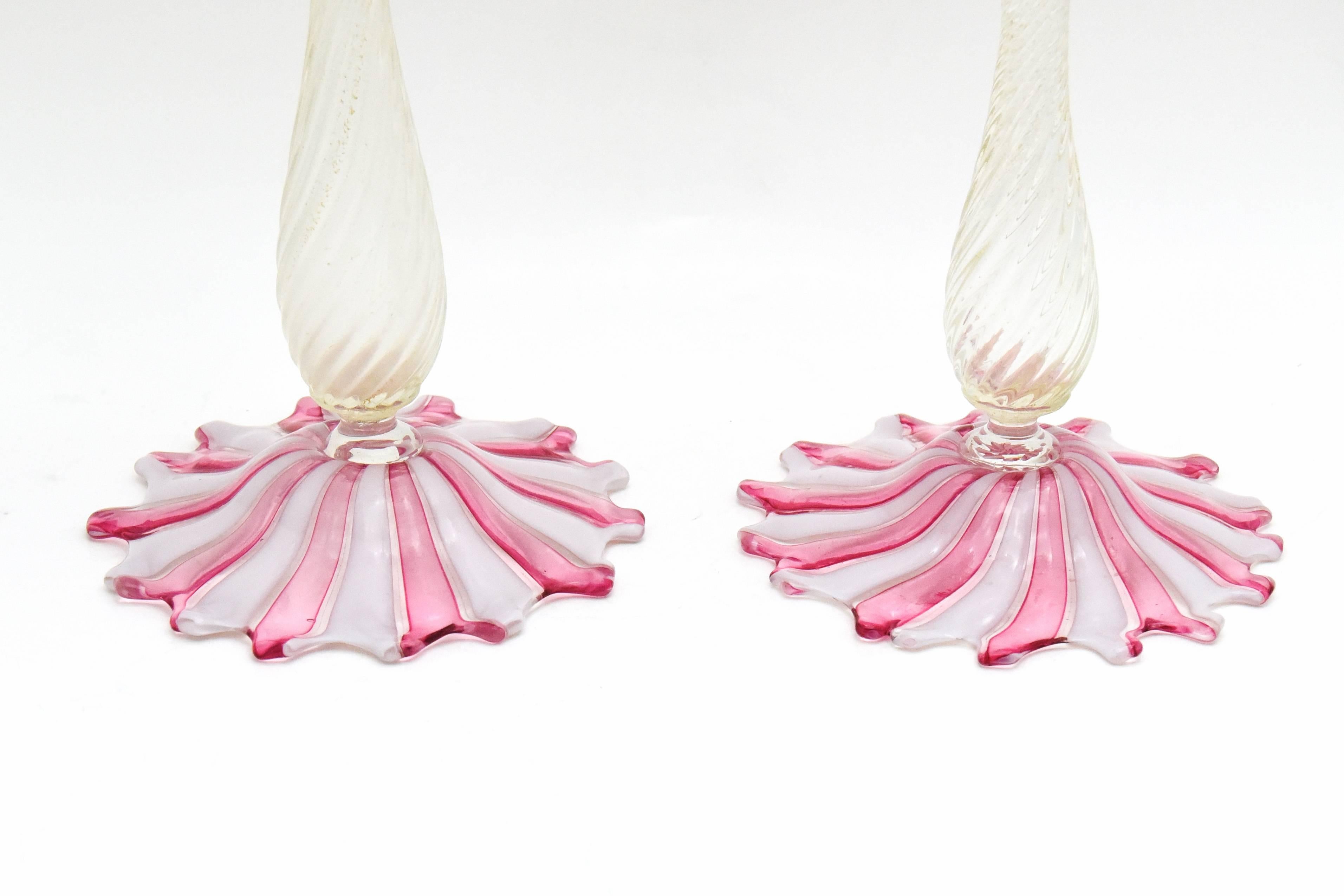 20th Century Handblown Venetian Murano Three-Piece Centerpiece Pink and White Stripes For Sale