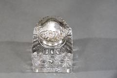 Calamaio di cristallo Baccarat del XIX secolo con piano elaborato in argento sterling