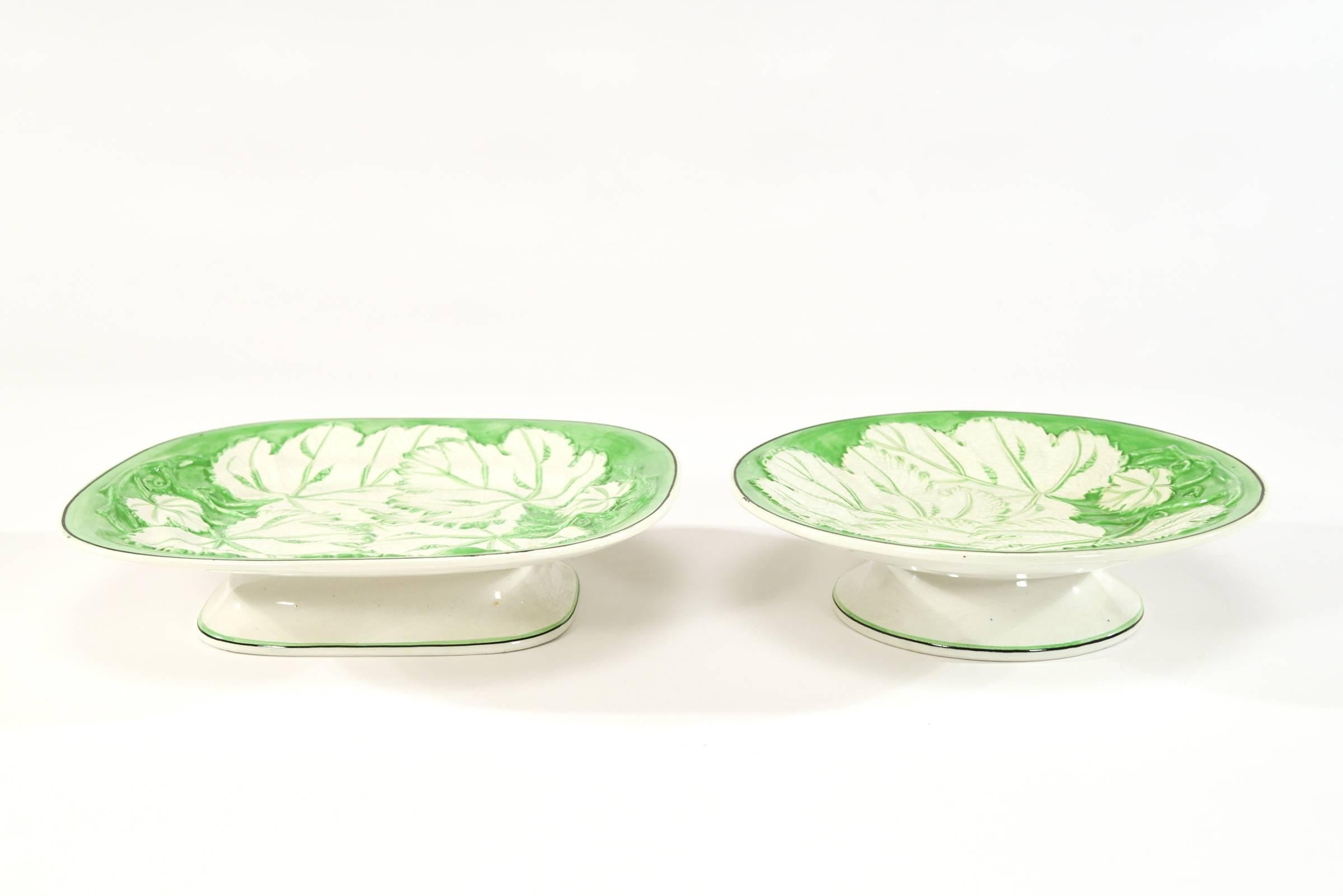 English Pearlware Dessert Service with Molded Grape Leaves in Relief 12 Plates/2 Tazzas