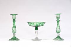 Stevens & Williams Chandeliers en cristal clair vert émeraude & Centre de table sur pied