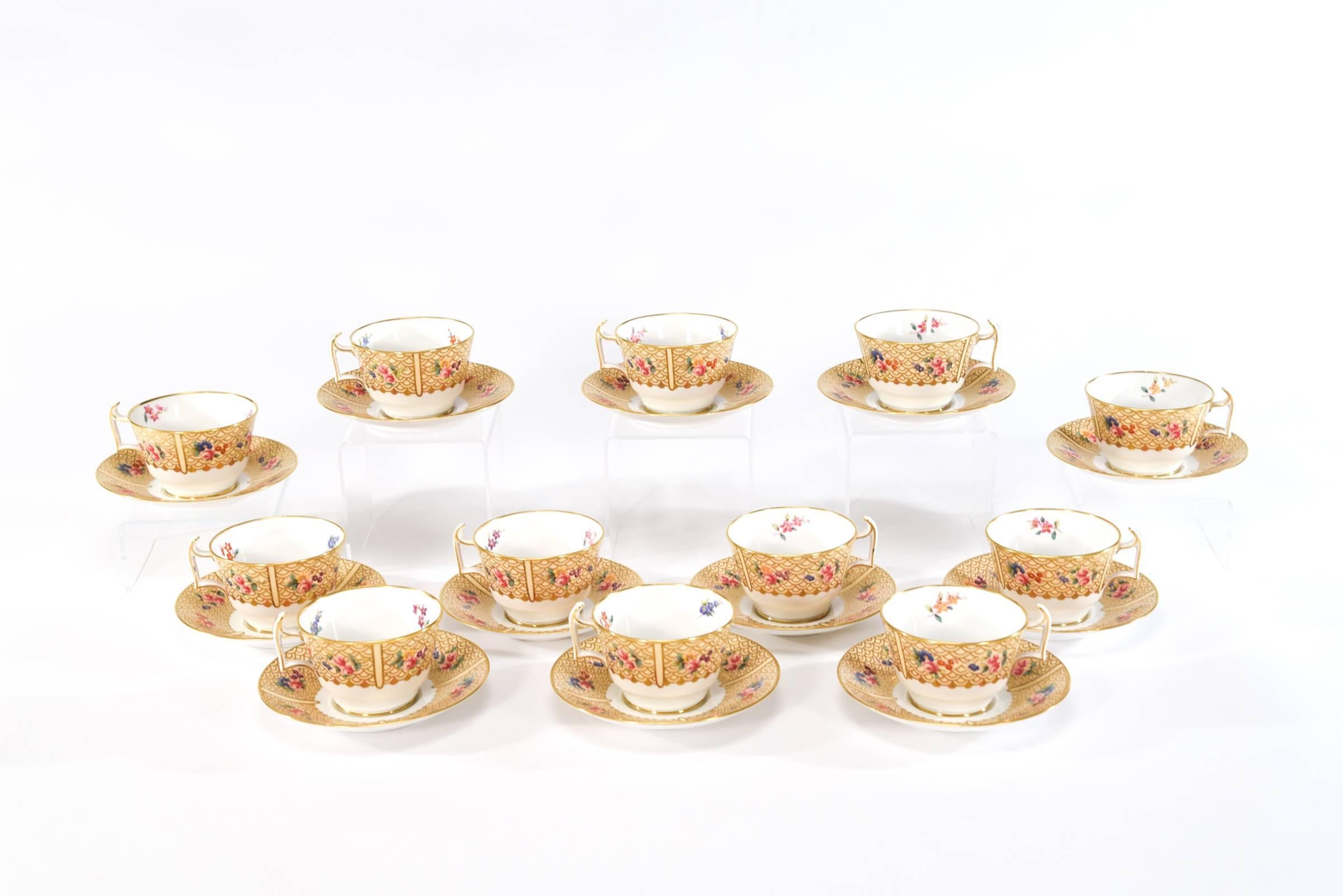 Copeland Spode für Tiffany Dessert- und Teeservice für 12 Personen mit japanischem Blumenmuster  (Englisch) im Angebot