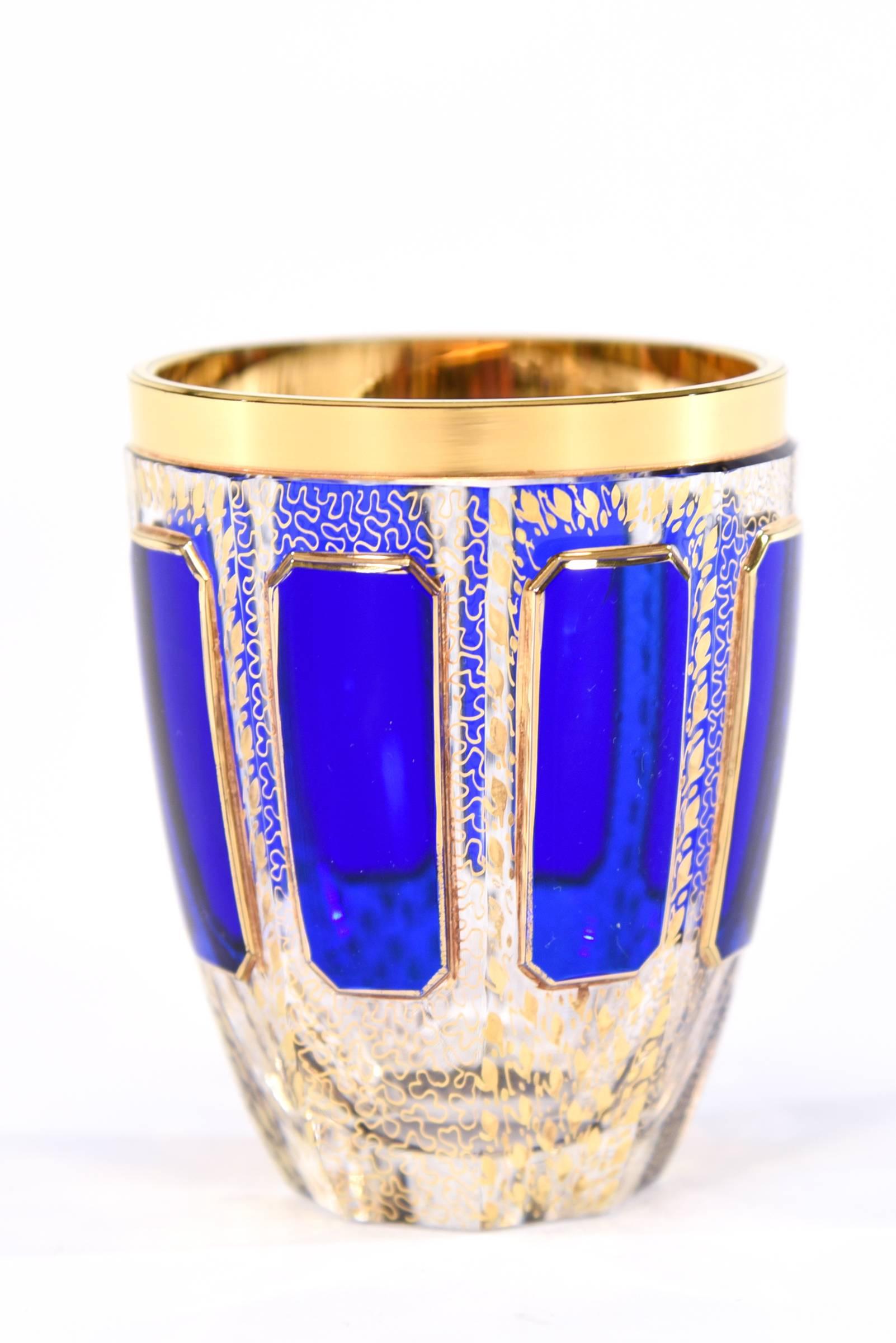 Set of Eight Moser Cobalt Blue and Gold Crystal Rounded High Ball Glasses In Excellent Condition In Great Barrington, MA