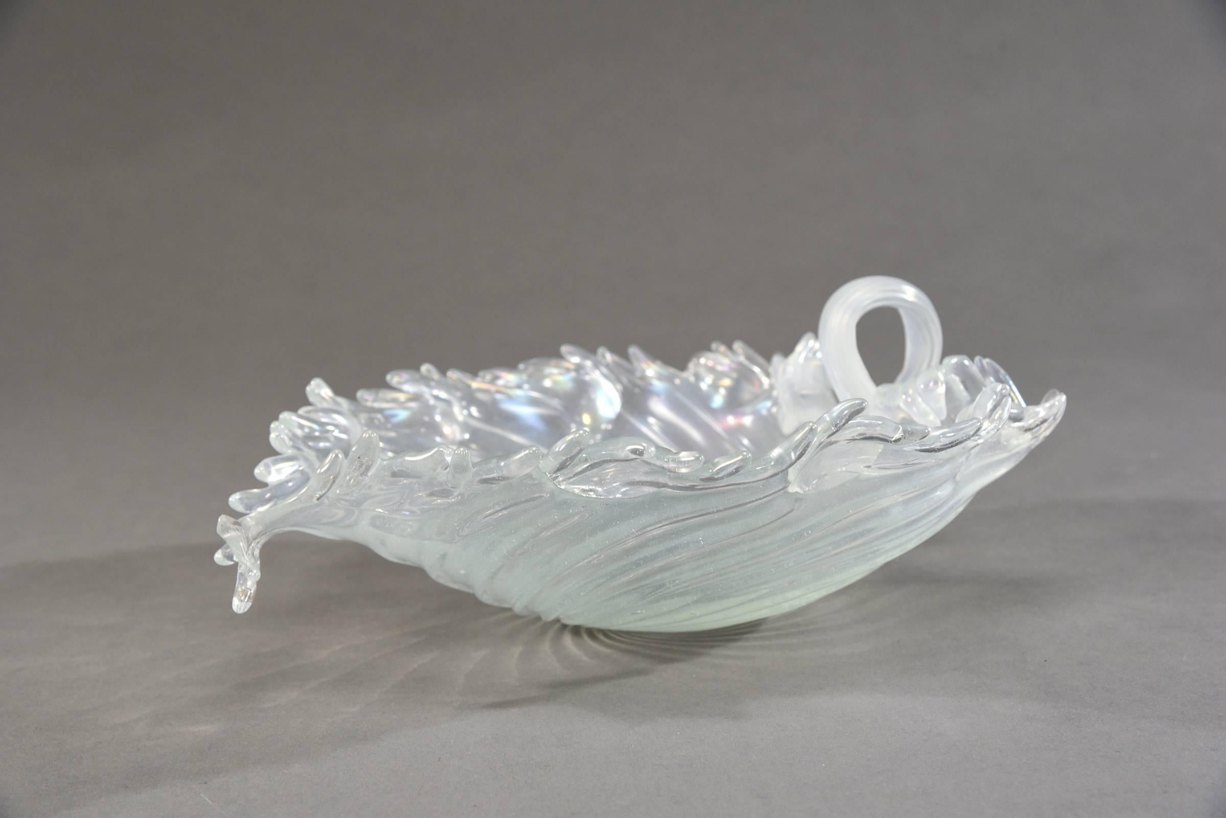 Salviati Handblown Large Venetian Murano Iridescent Grape Leaf Centrepiece In Excellent Condition For Sale In Great Barrington, MA