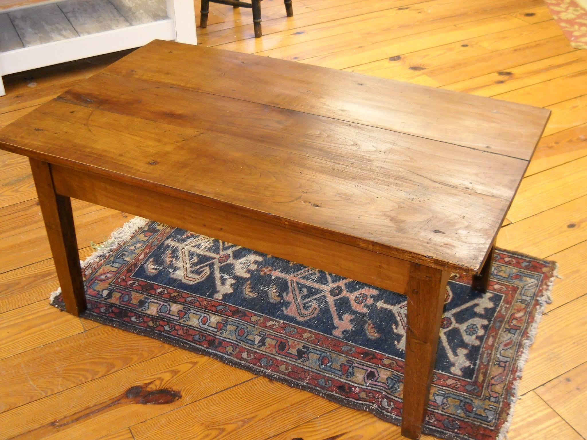 One Drawer French Cherry Coffee Table In Good Condition In Sheffield, MA