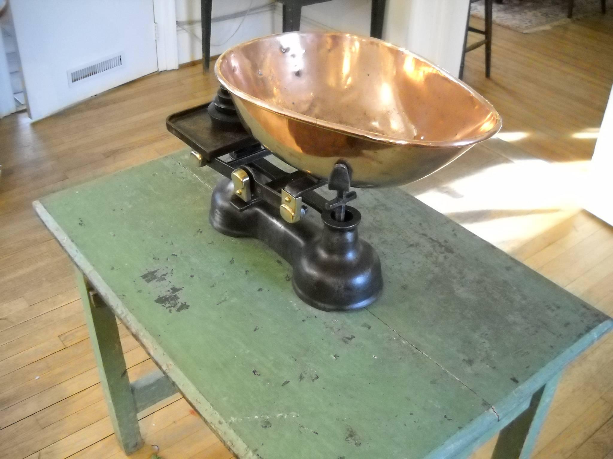 Mid-20th Century English Grocery Scale with Copper Tray