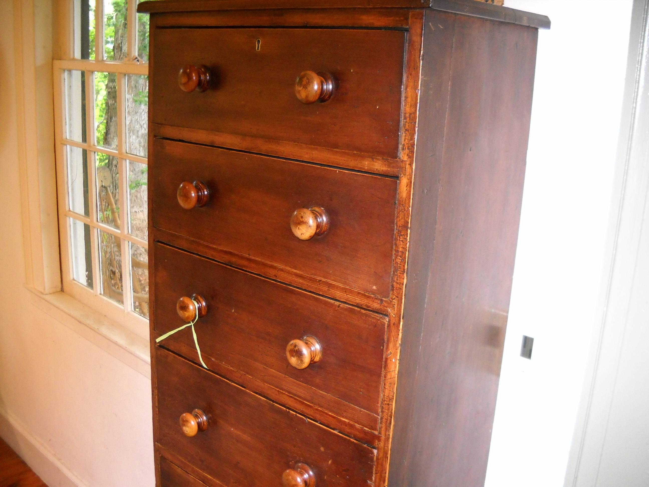 seven drawer chest of drawers