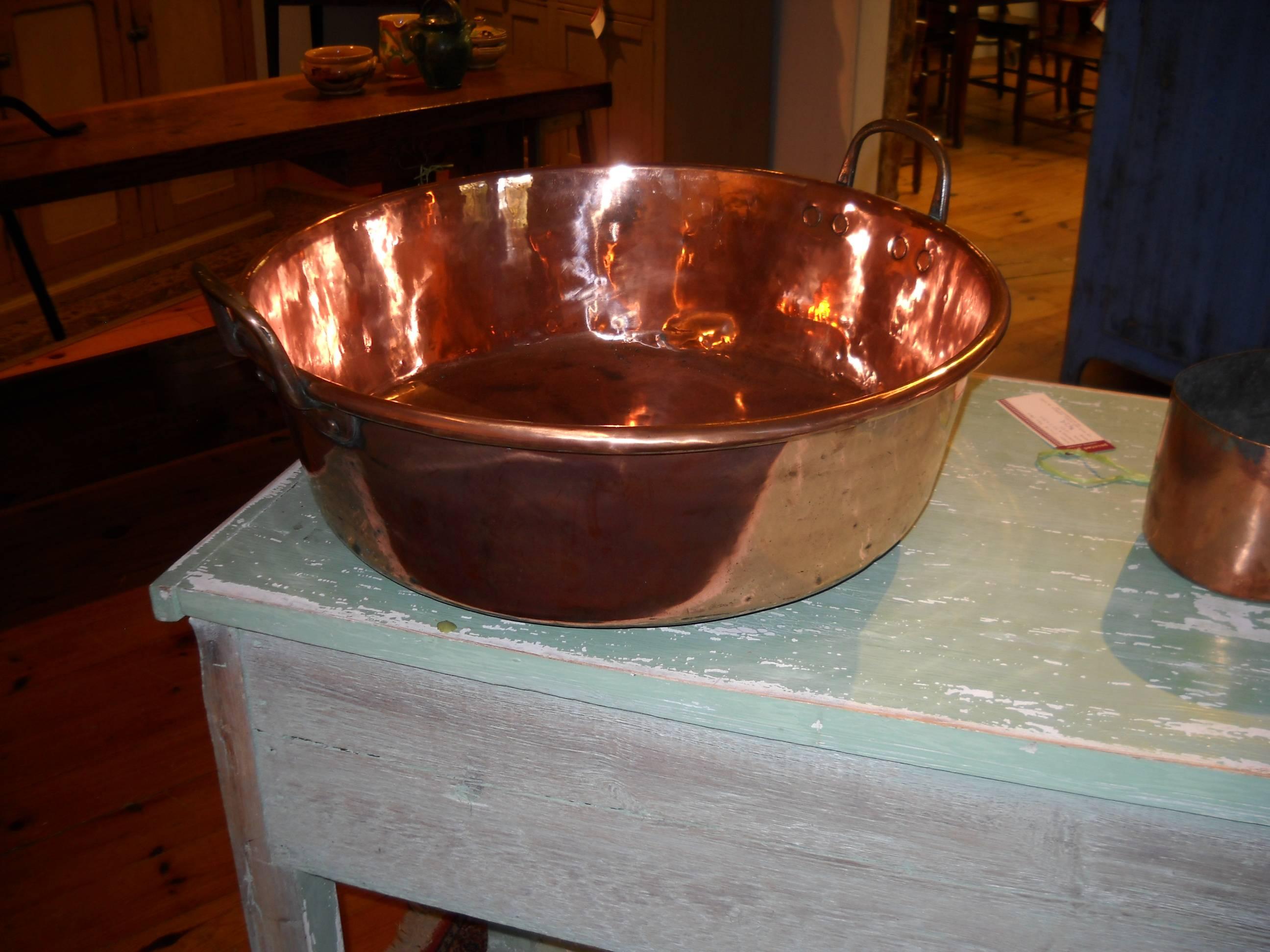 Late 19th Century English Copper Pan with Handles