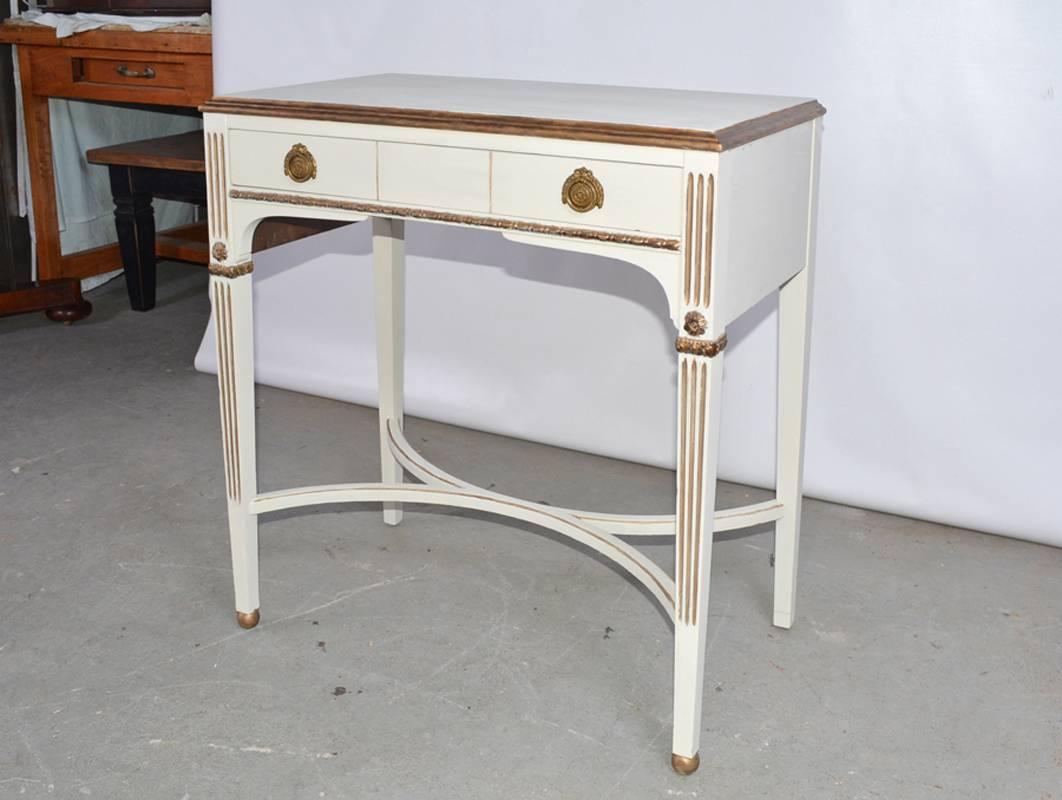 white vintage dressing table