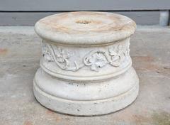 Round Stone Pedestal with Ivy