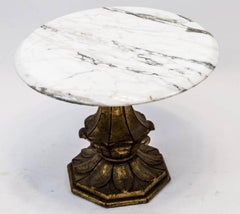 Runder Vintage-Akzenttisch mit Marmorplatte und Sockel aus Giltwood