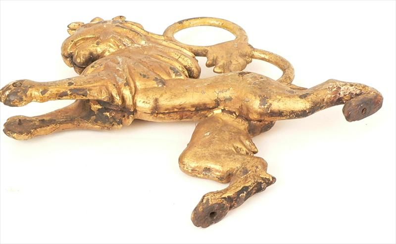 Antique Gilt-on-Iron British Rampant Lion Signage In Fair Condition In Sheffield, MA