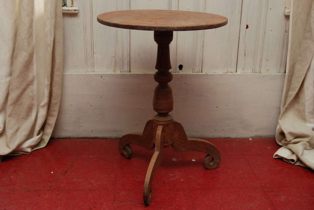 A la Axel Vervoordt, small teak pedestal side table. Perfect as end table, lamp table, bedside table or nightstand. Versatile style, great in rustic, country, French Country, Swedish or Gustavian country setting!
