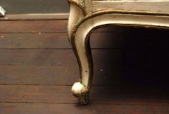 Cómoda Pintada Estilo Provincial Luis XV