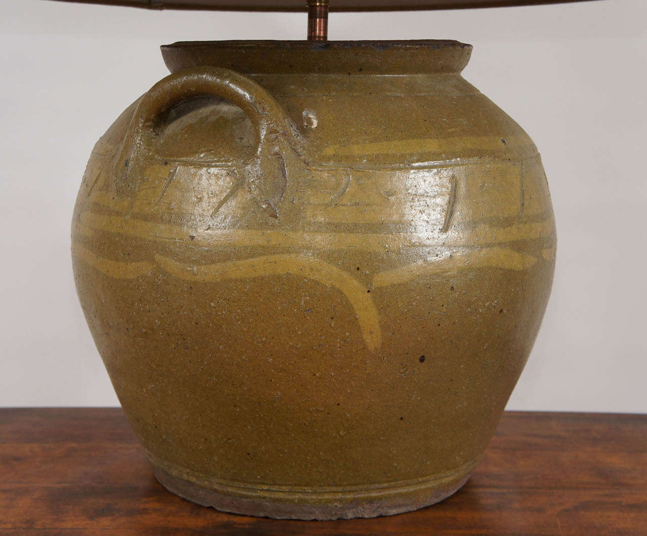 Clay Rustic Chinese Earthen Ware Pottery Lamp