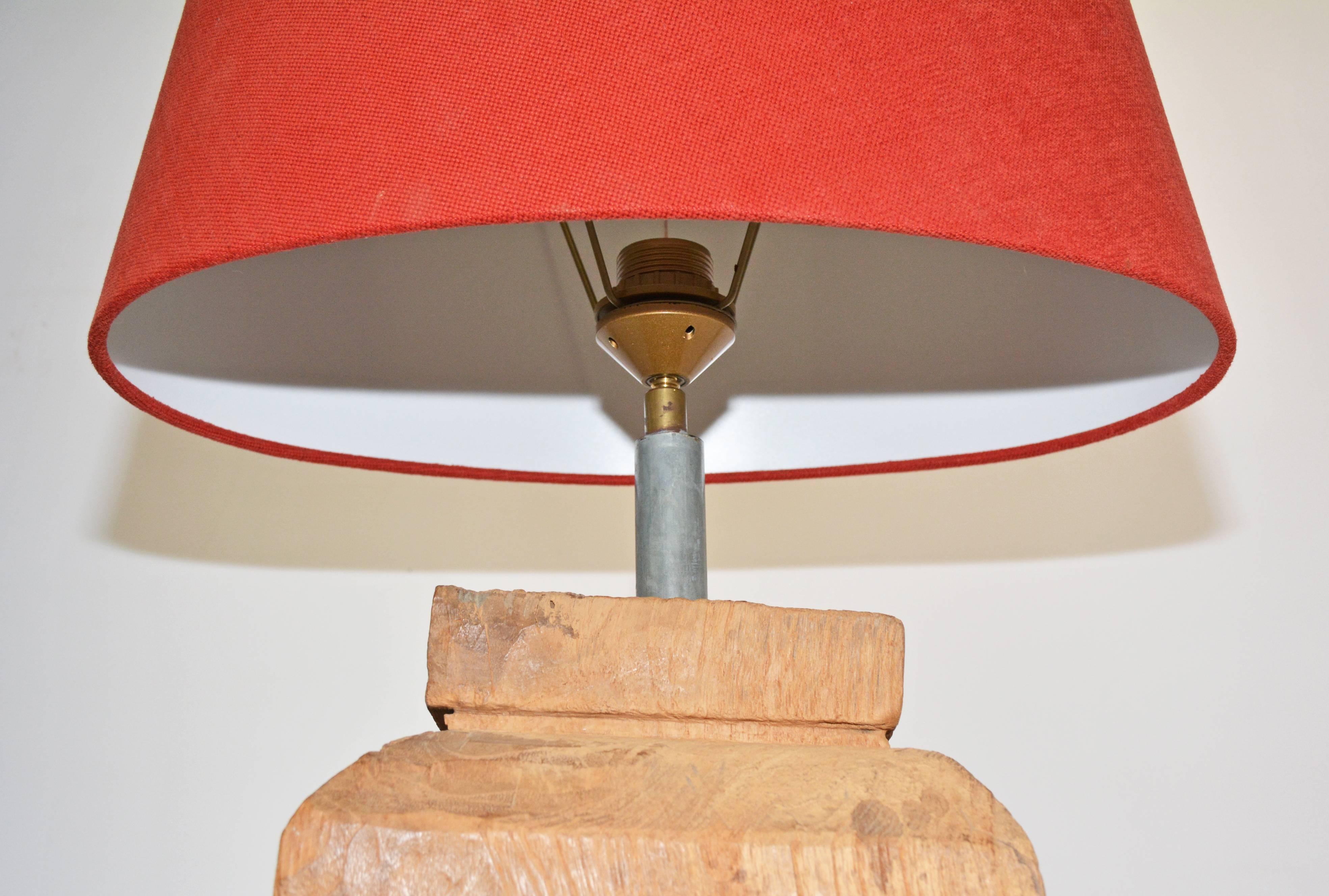 Tissage Lampe chinoise rustique ancienne à base en bois avec motif rustique en vente