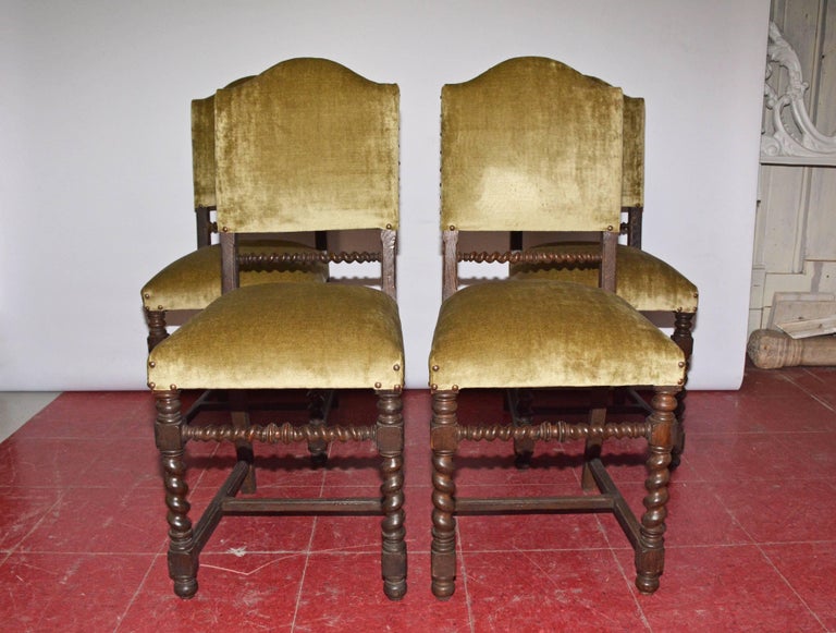 Four Antique Jacobean Style Dining Chairs At 1stdibs Cast Four Antique Jacobean Style Dining Chairs For Sale - Four Antique Jacobean Style Dining Chairs At 1stdibs