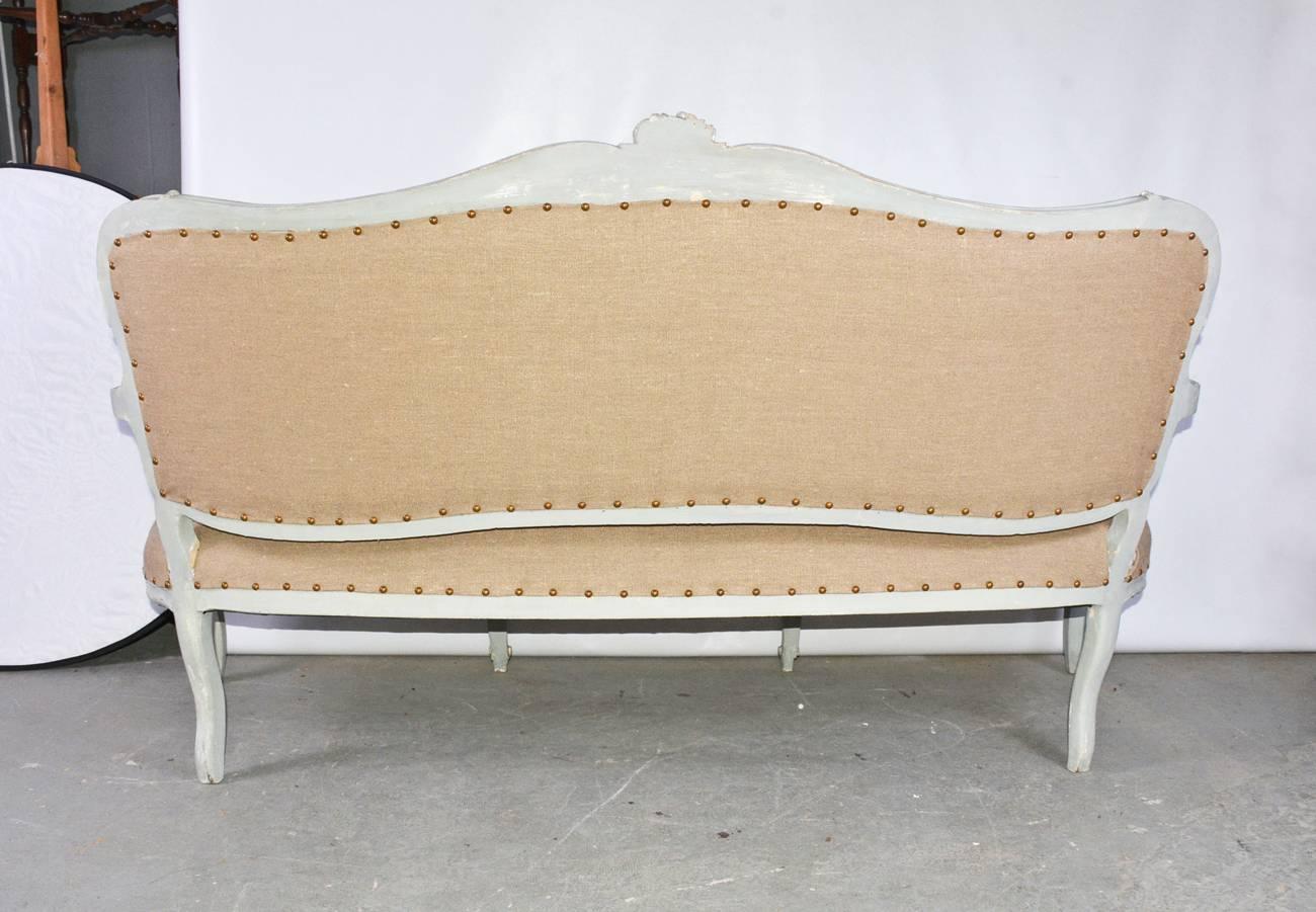 19th Century Louis XV Settee In Good Condition For Sale In Sheffield, MA
