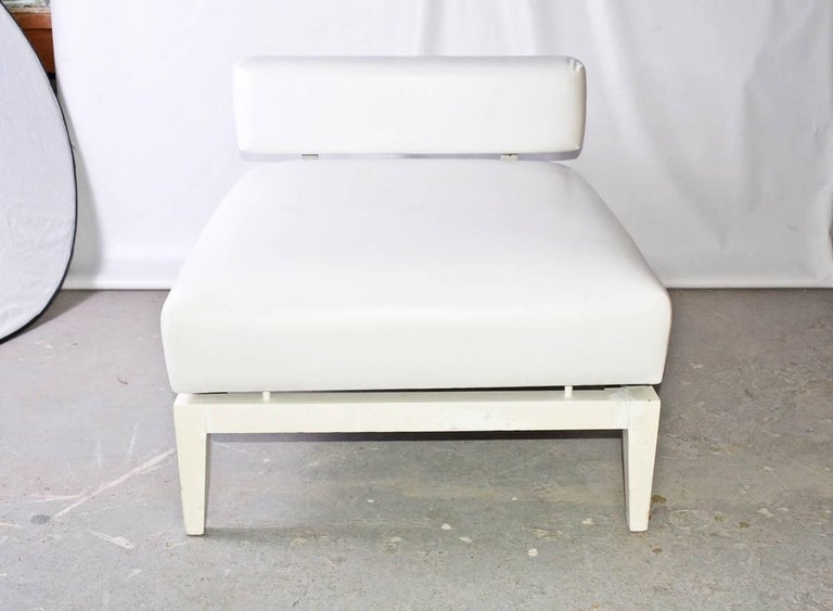 Contemporary Leather Chaise Longue For Sale at 1stDibs