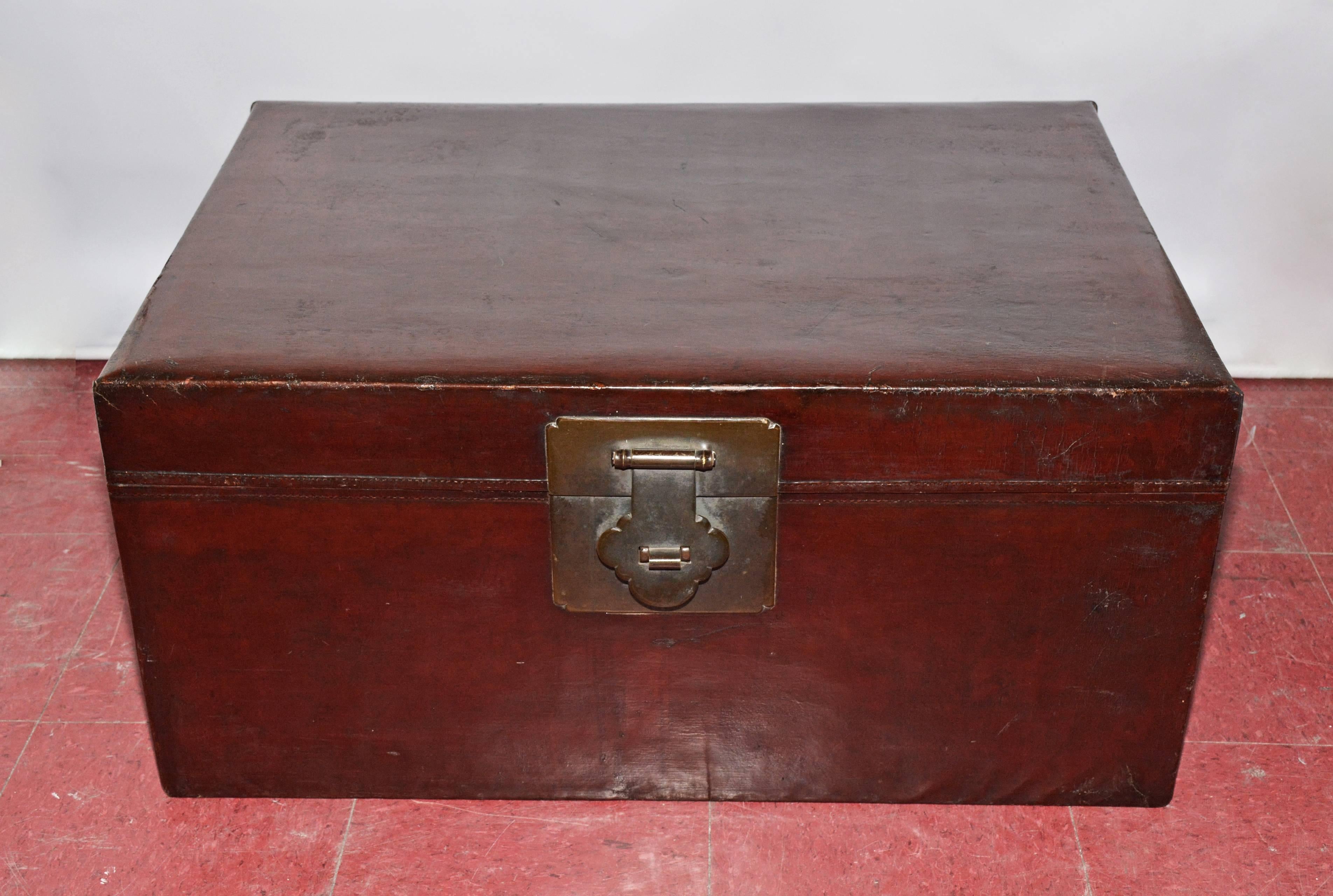 Large Antique Chinese Lacquered Trunk or Blanket Chest In Good Condition For Sale In Sheffield, MA