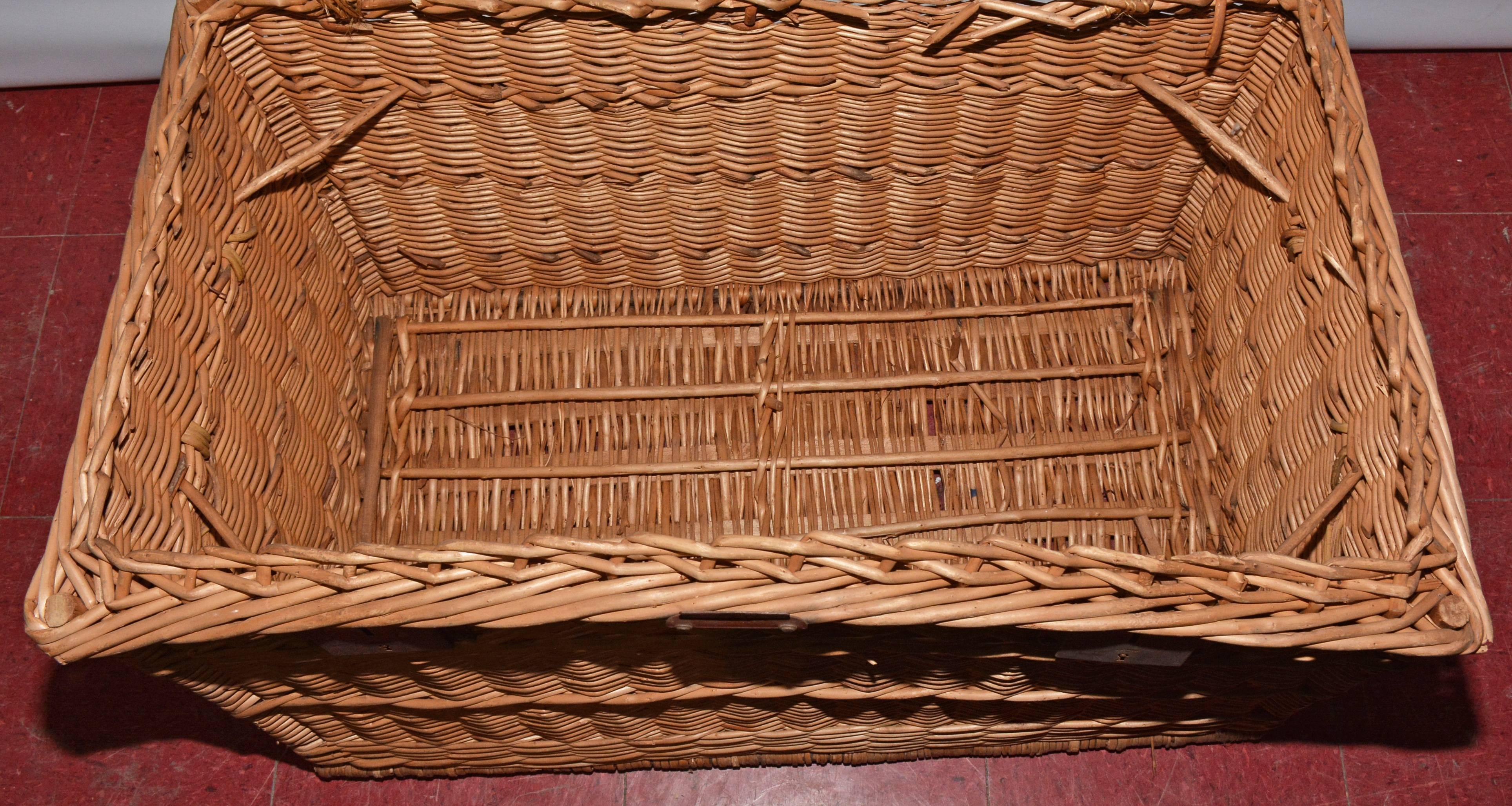 antique wicker baskets