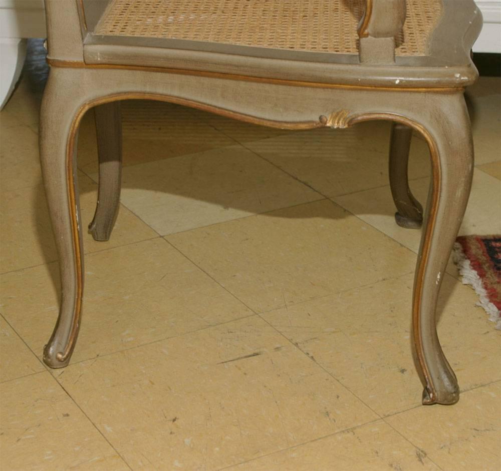 Paar italienische bemalte Stühle im Louis-XV-Stil (Louis XV.) im Angebot