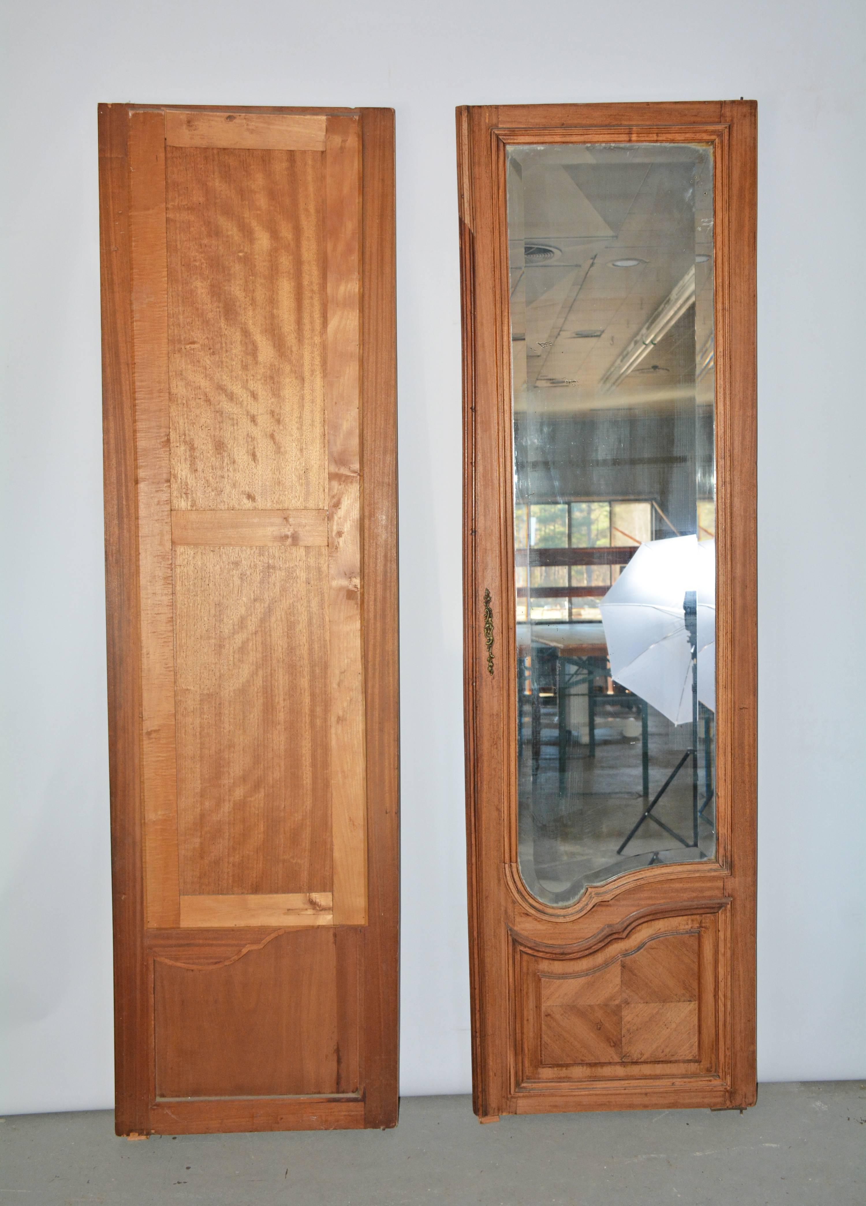 Pair of French Rococo Mirrored Armoire Doors In Good Condition For Sale In Sheffield, MA