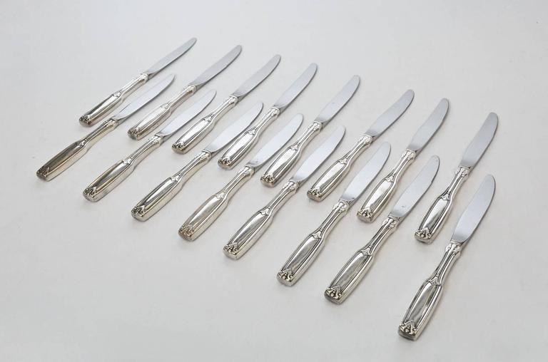 16 Vintage Hotel Silver Plate Butter Knives at 1stDibs