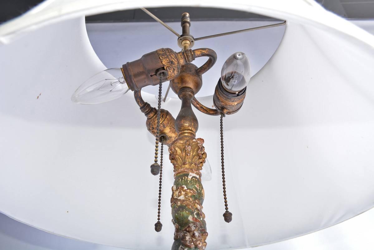 Ancienne lampe italienne à trois branches avec abat-jour Bon état - En vente à Sheffield, MA